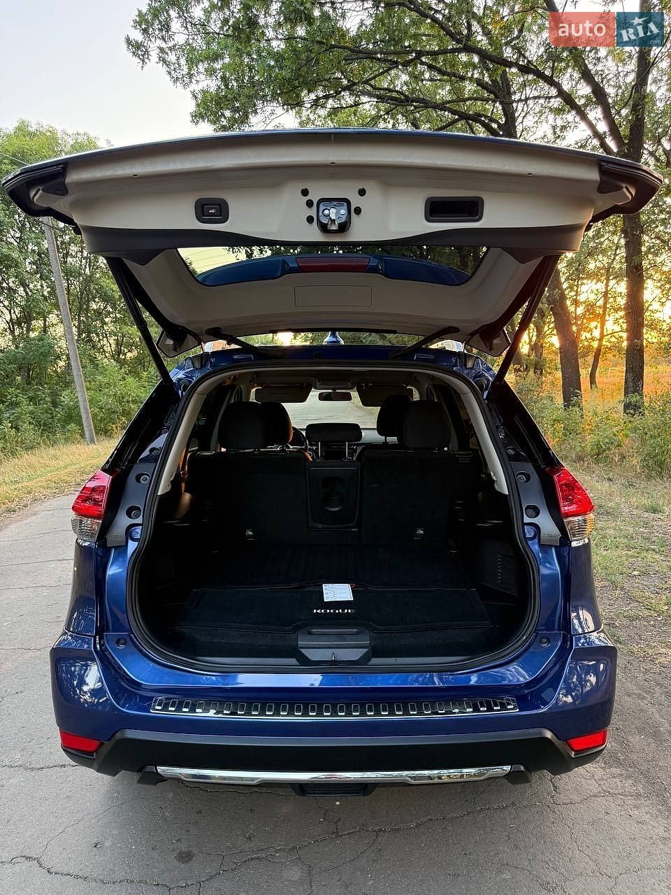 Nissan Rogue 2018 VIN KNMAT2MV4JP617522 фото оголошення 17 з 24