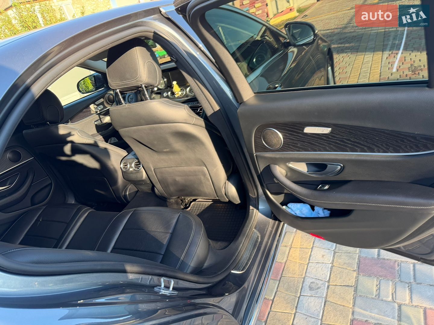 Mercedes-Benz E-Class 2018 VIN WDDZF0FB5JA476261 фото оголошення 13 з 18