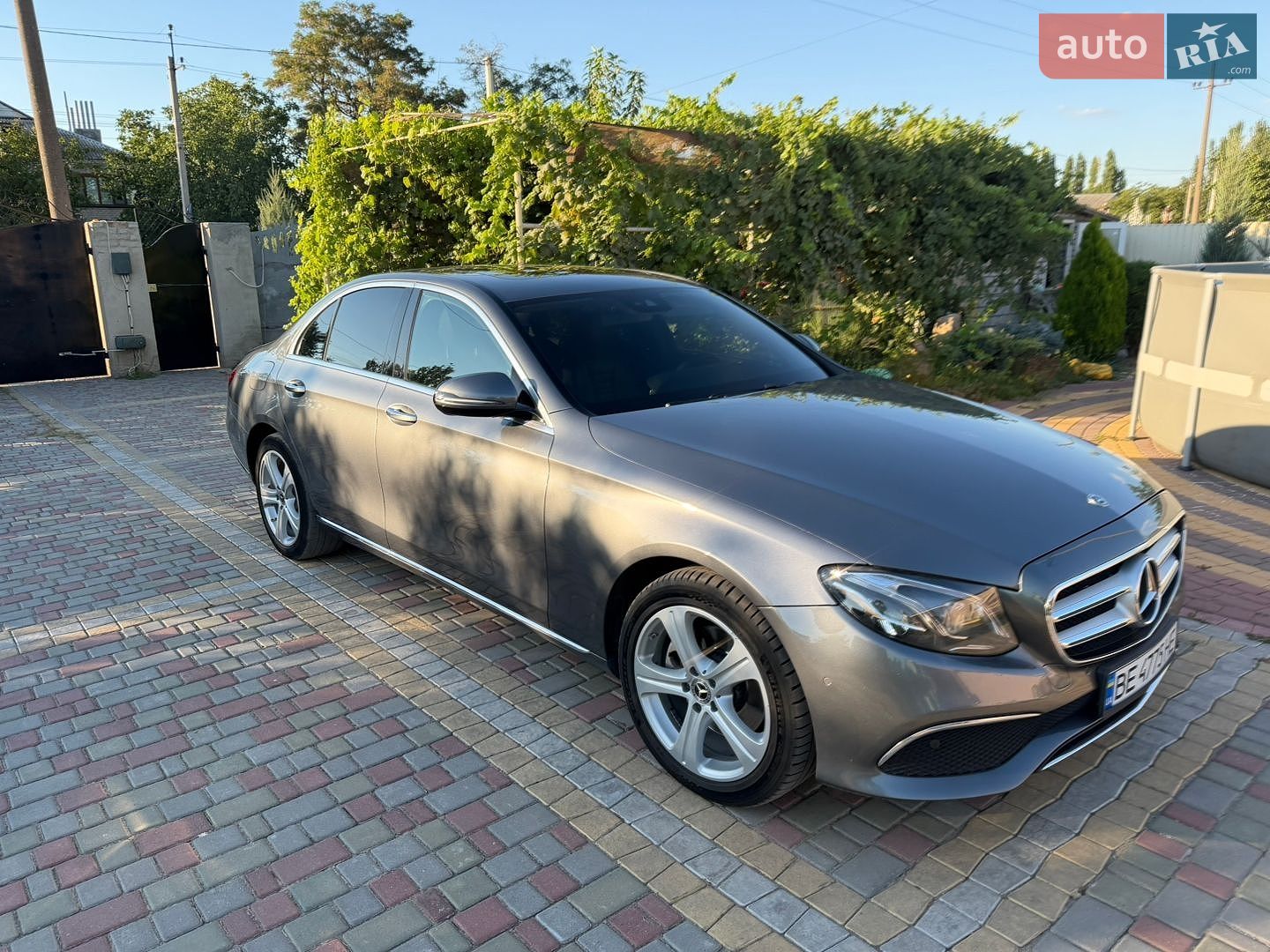 Mercedes-Benz E-Class 2018 VIN WDDZF0FB5JA476261 фото оголошення 2 з 17