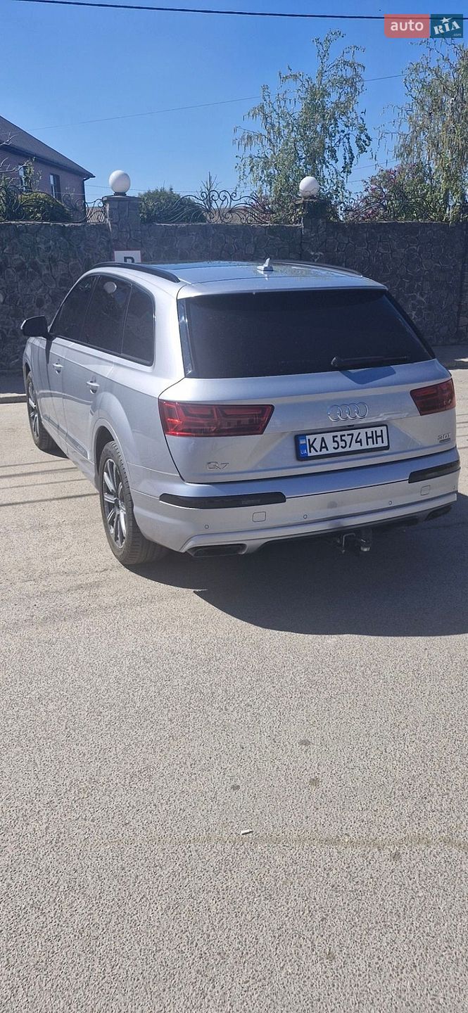 Audi Q7 2016 VIN WA1LAAF77HD007403 фото оголошення 8 з 35