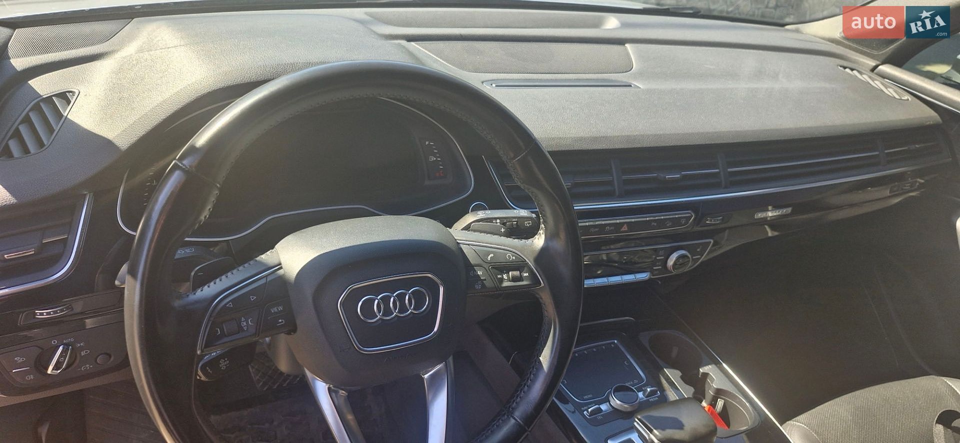 Audi Q7 2016 VIN WA1LAAF77HD007403 фото оголошення 20 з 35