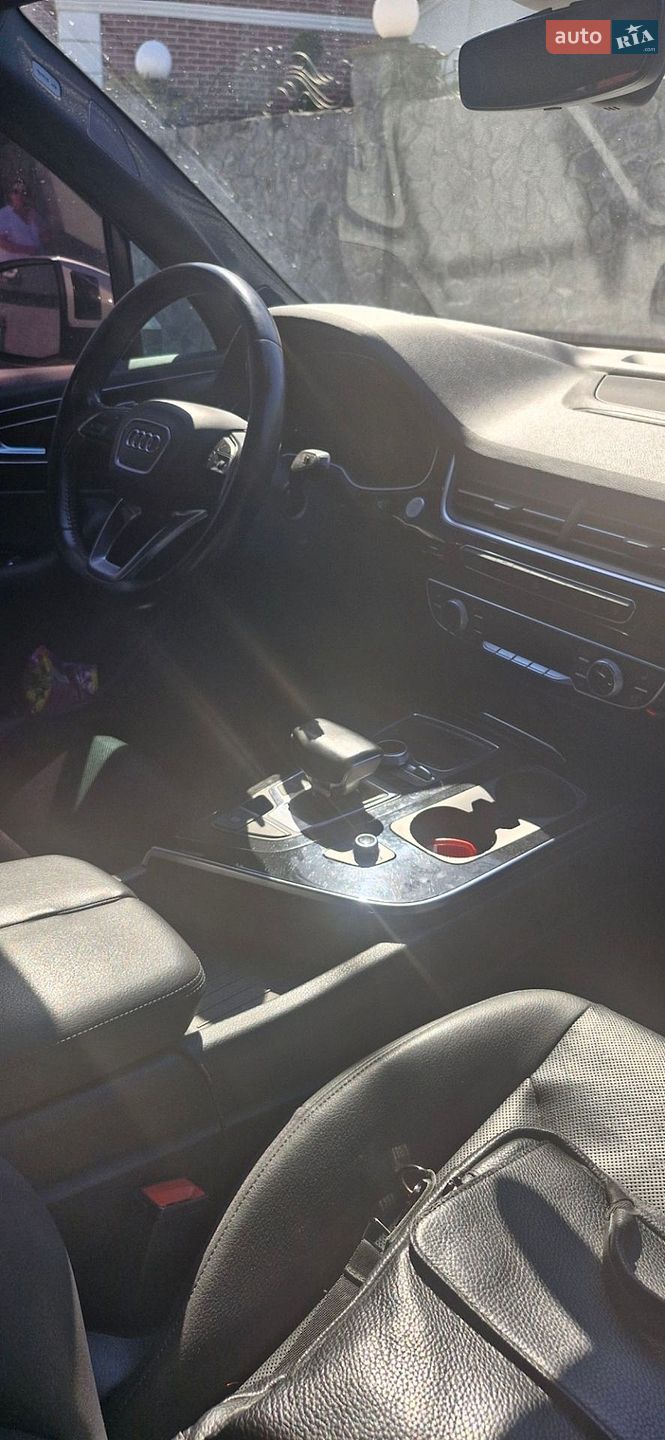 Audi Q7 2016 VIN WA1LAAF77HD007403 фото оголошення 34 з 35