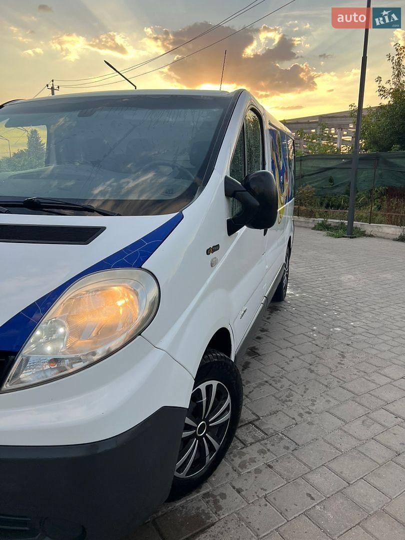 Renault Trafic 2013 VIN VF1FLB1A1EY531824 фото оголошення 2 з 23