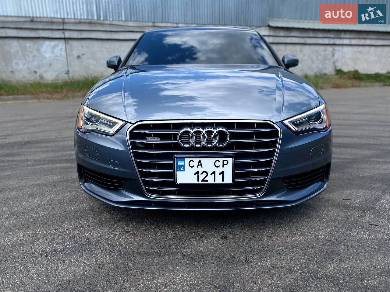 Audi A3 2015 VIN WAUBFGFF7F1140168 фото оголошення 2 з 35