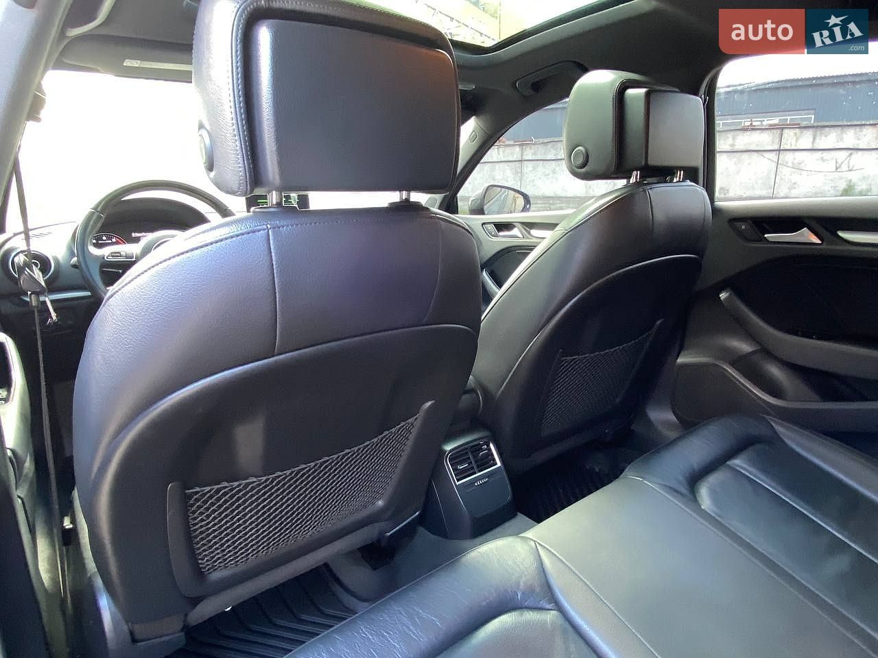 Audi A3 2015 VIN WAUBFGFF7F1140168 фото оголошення 19 з 35
