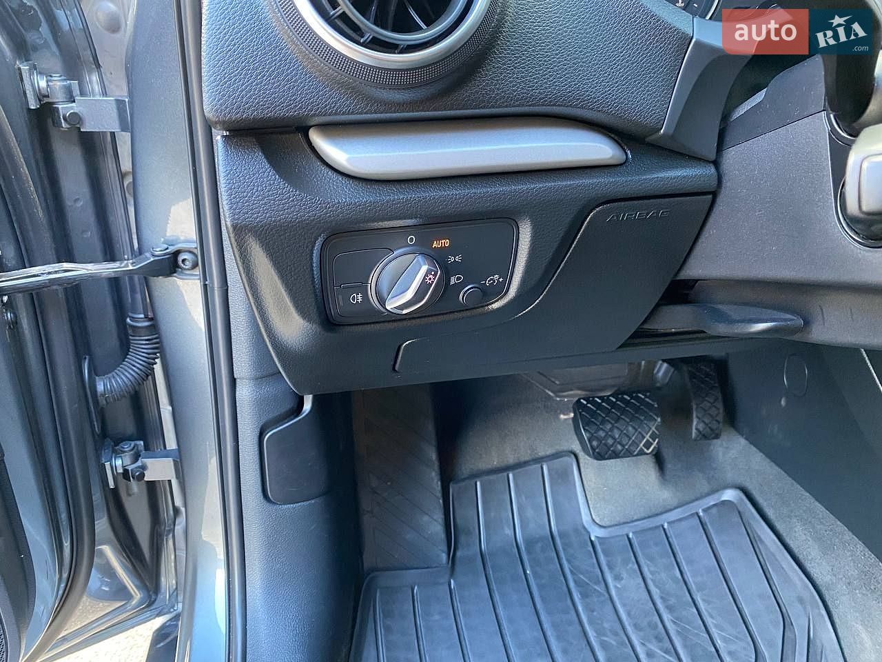 Audi A3 2015 VIN WAUBFGFF7F1140168 фото оголошення 29 з 35