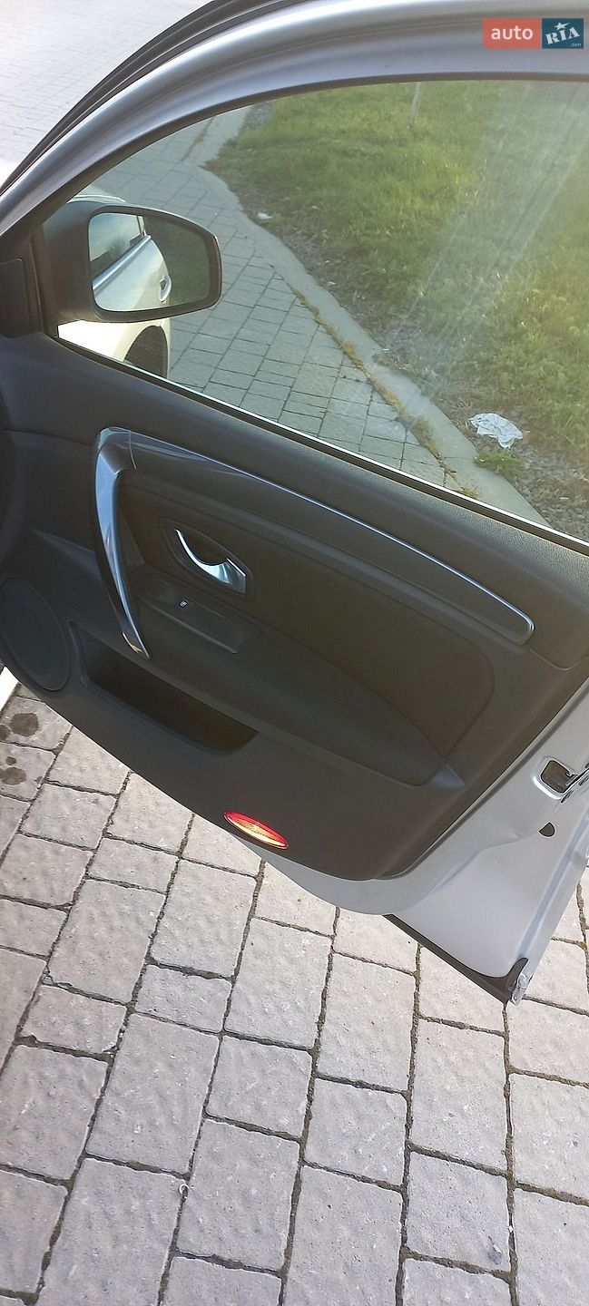 Renault Laguna 2009 VIN VF1BT0A0641742570 фото оголошення 17 з 20