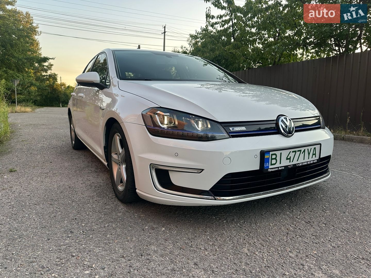 Volkswagen e-Golf 2014 VIN WVWZZZAUZFW901207 фото оголошення 3 з 22