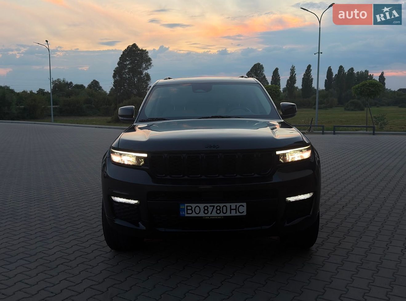 Jeep Grand Cherokee 2022 VIN 1C4RJKBG9N8512925 фото оголошення 4 з 23
