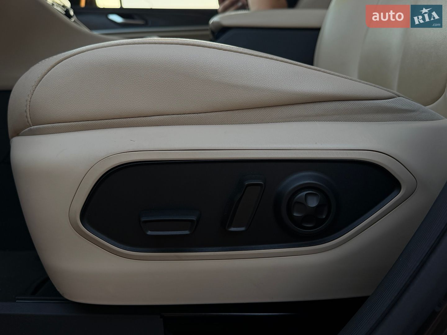 Jeep Grand Cherokee 2022 VIN 1C4RJKBG9N8512925 фото оголошення 22 з 23