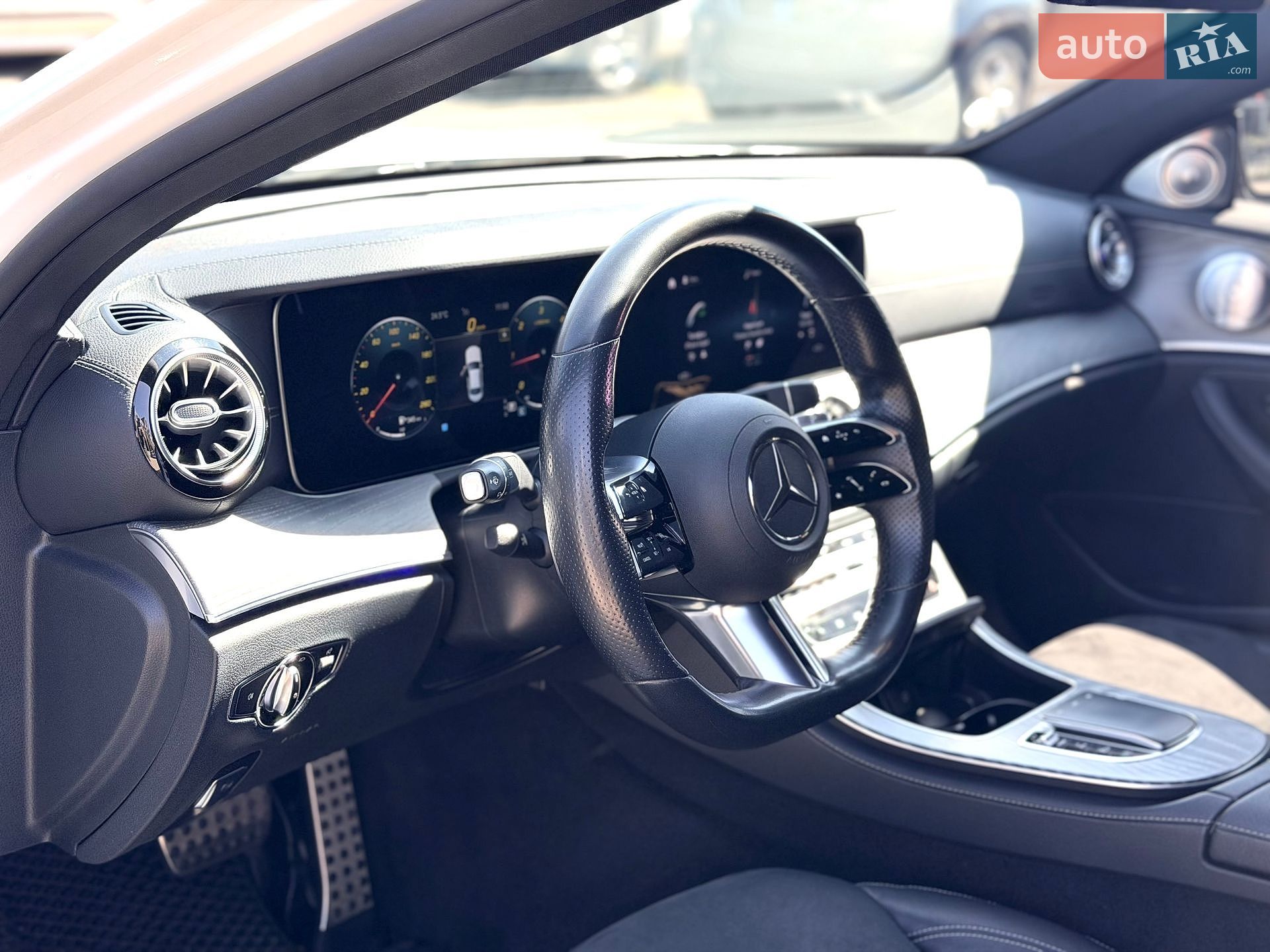 Mercedes-Benz E-Class 2020 VIN W1K2130051A885550 фото оголошення 15 з 32