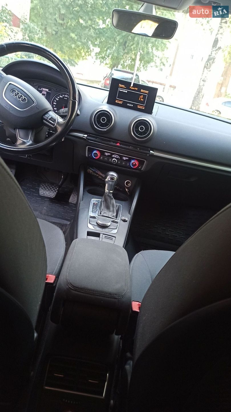 Audi A3 2016 VIN WAUZZZ8VXG1100626 фото оголошення 12 з 16