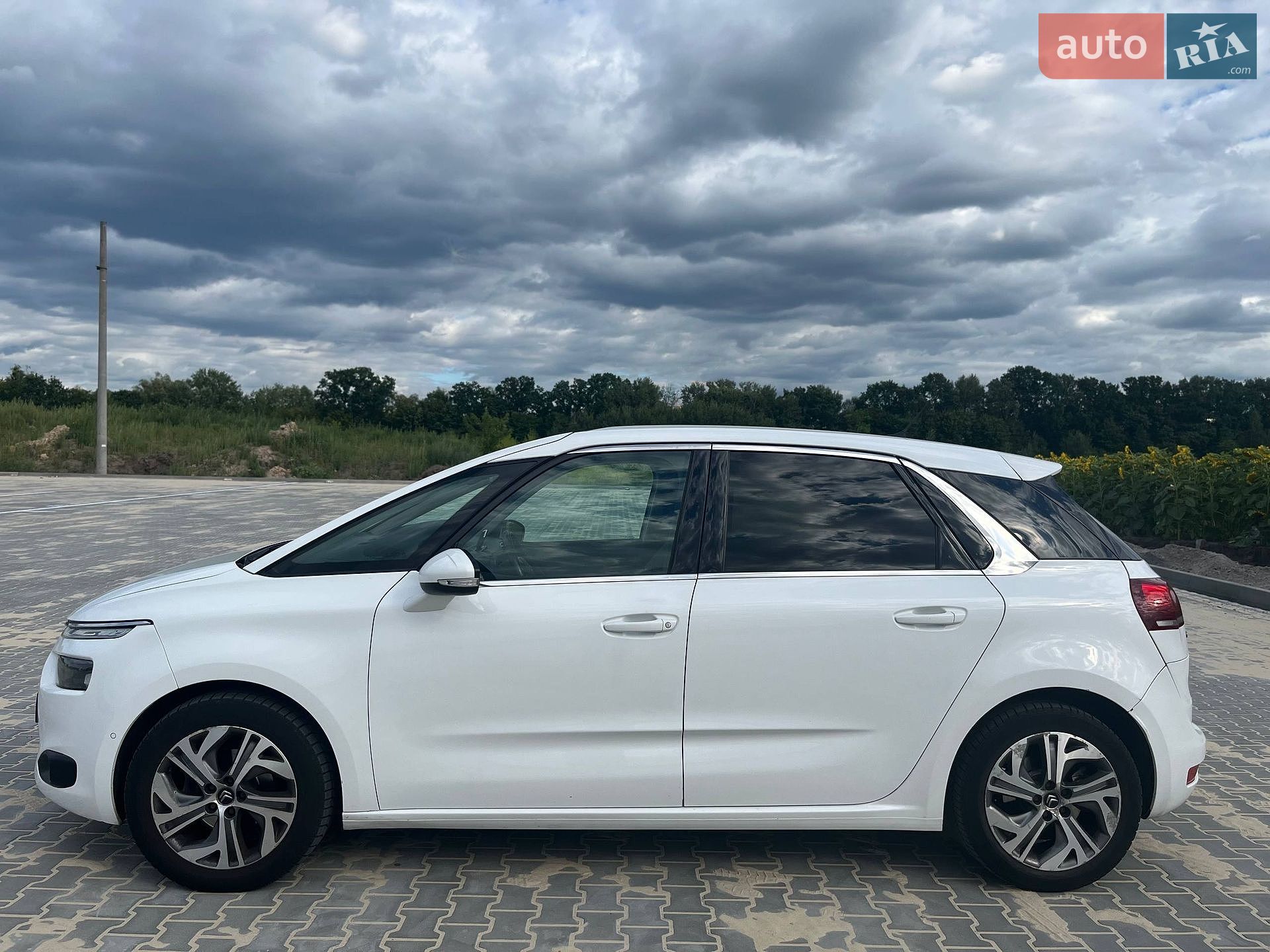 Citroen C4 Picasso 2015 VIN VF73DBHZTFJ732486 фото оголошення 5 з 47