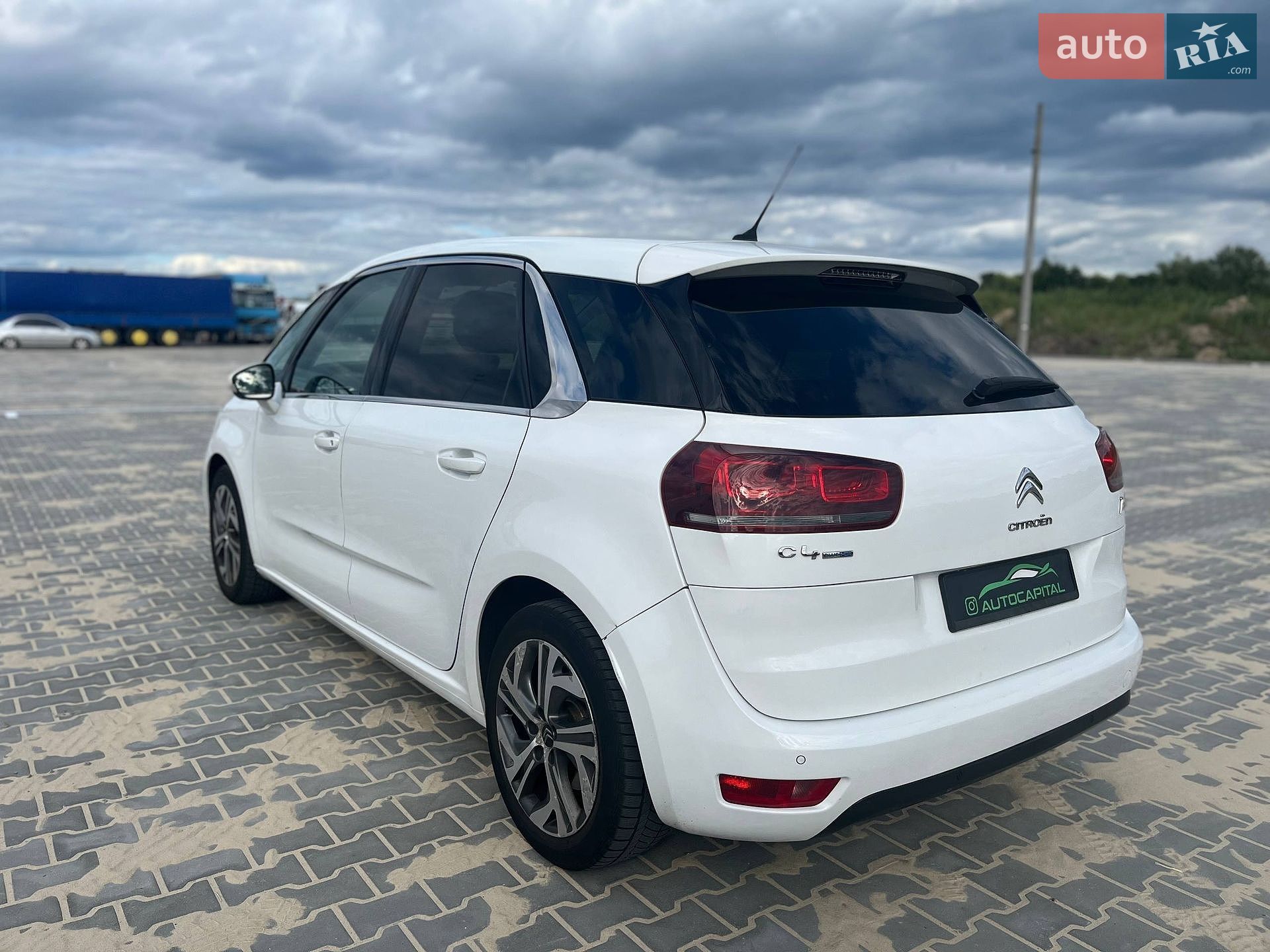 Citroen C4 Picasso 2015 VIN VF73DBHZTFJ732486 фото оголошення 6 з 47
