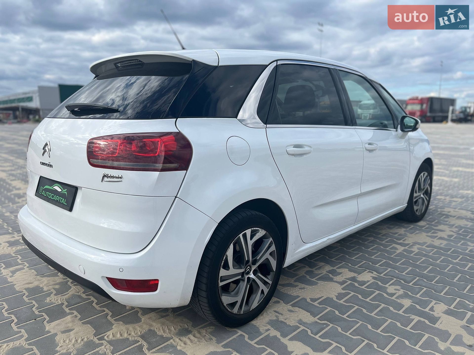 Citroen C4 Picasso 2015 VIN VF73DBHZTFJ732486 фото оголошення 8 з 47