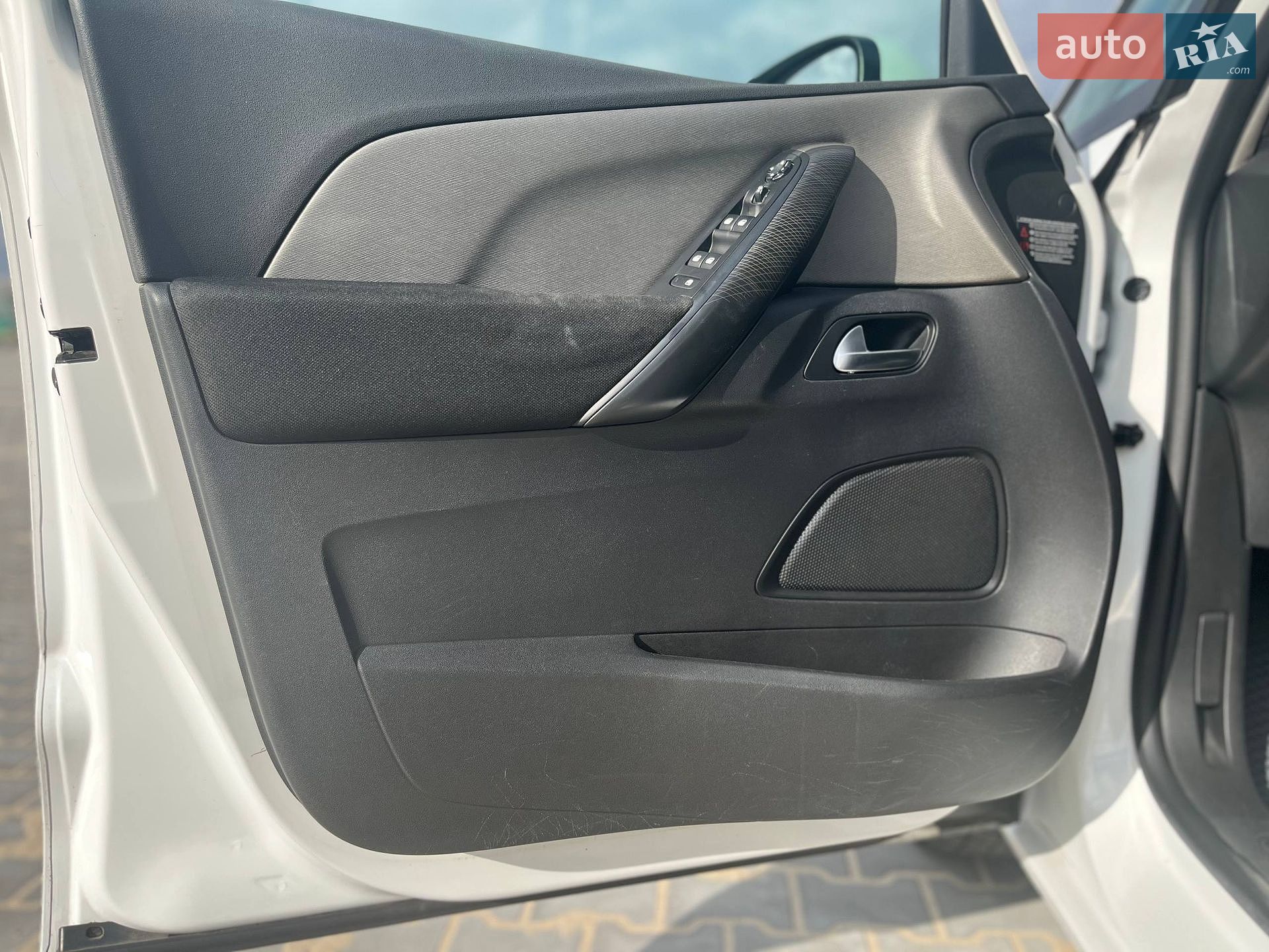 Citroen C4 Picasso 2015 VIN VF73DBHZTFJ732486 фото оголошення 13 з 47