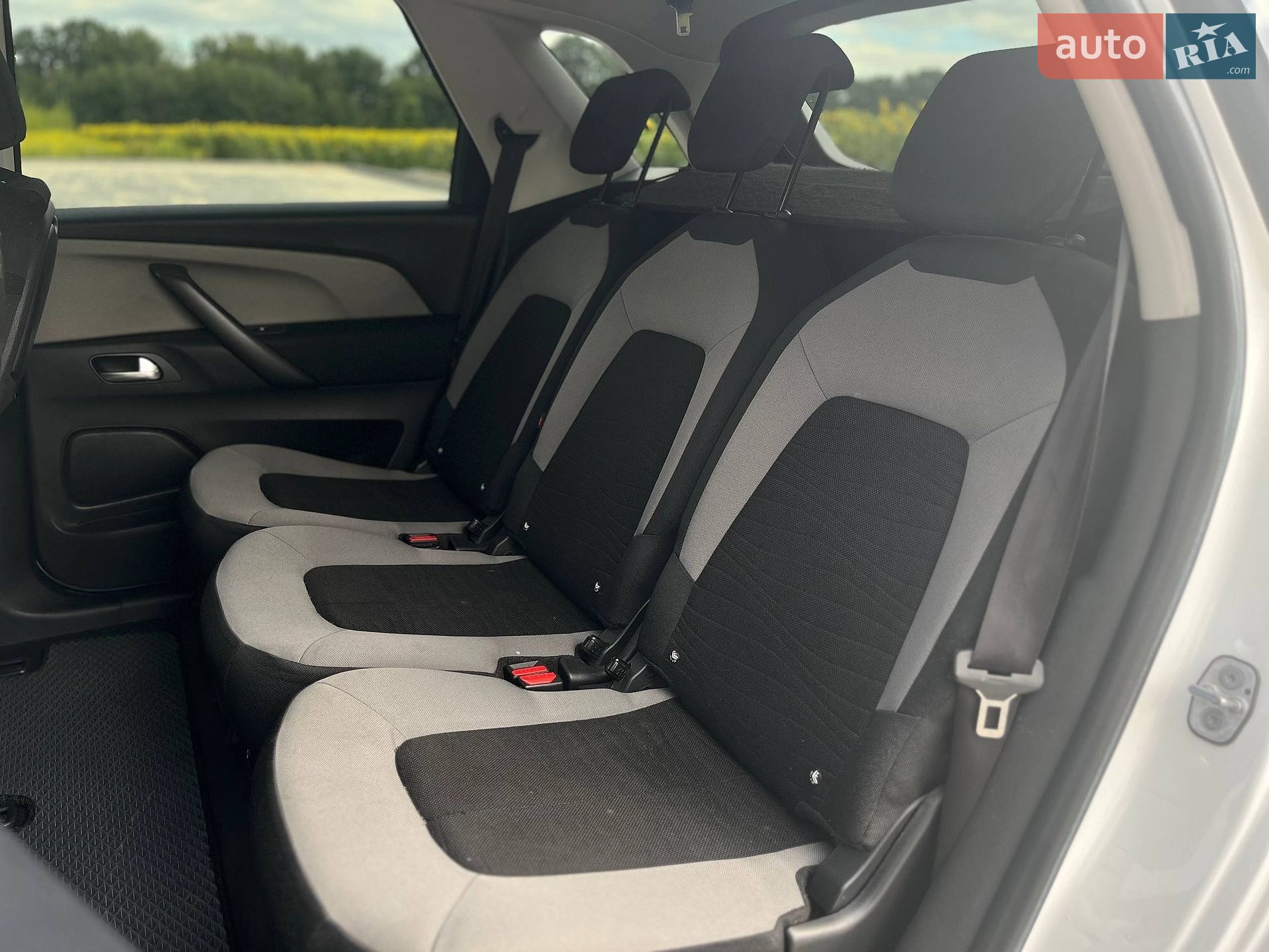 Citroen C4 Picasso 2015 VIN VF73DBHZTFJ732486 фото оголошення 21 з 47