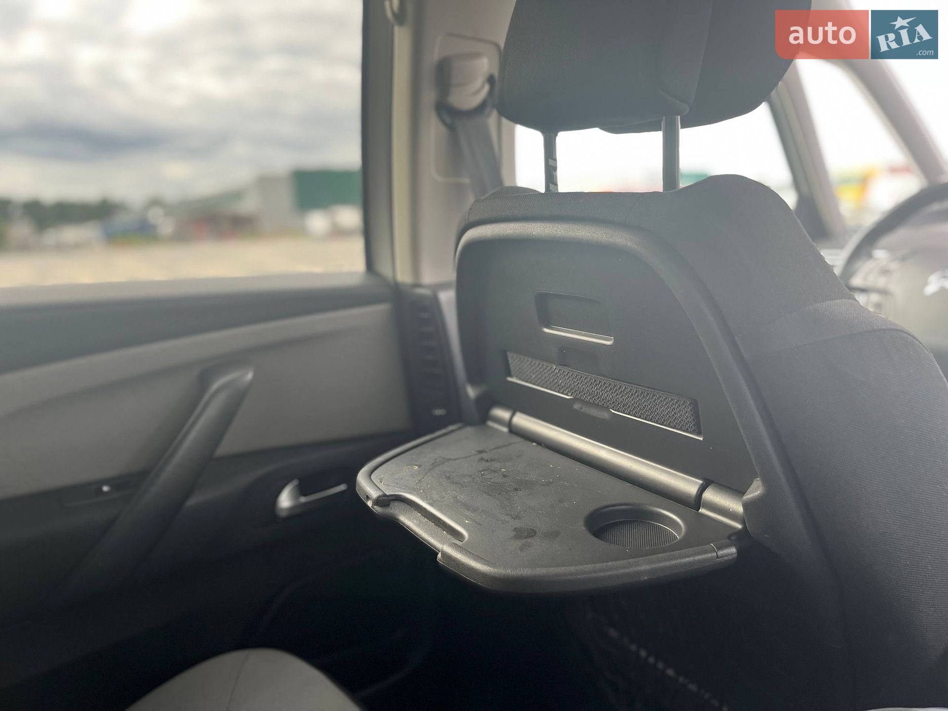 Citroen C4 Picasso 2015 VIN VF73DBHZTFJ732486 фото оголошення 46 з 47