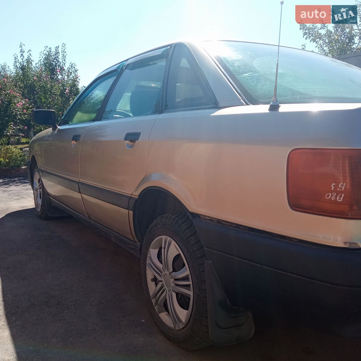 Audi 80 1988 VIN WAUZZZ89ZJA392777 фото оголошення 10 з 26