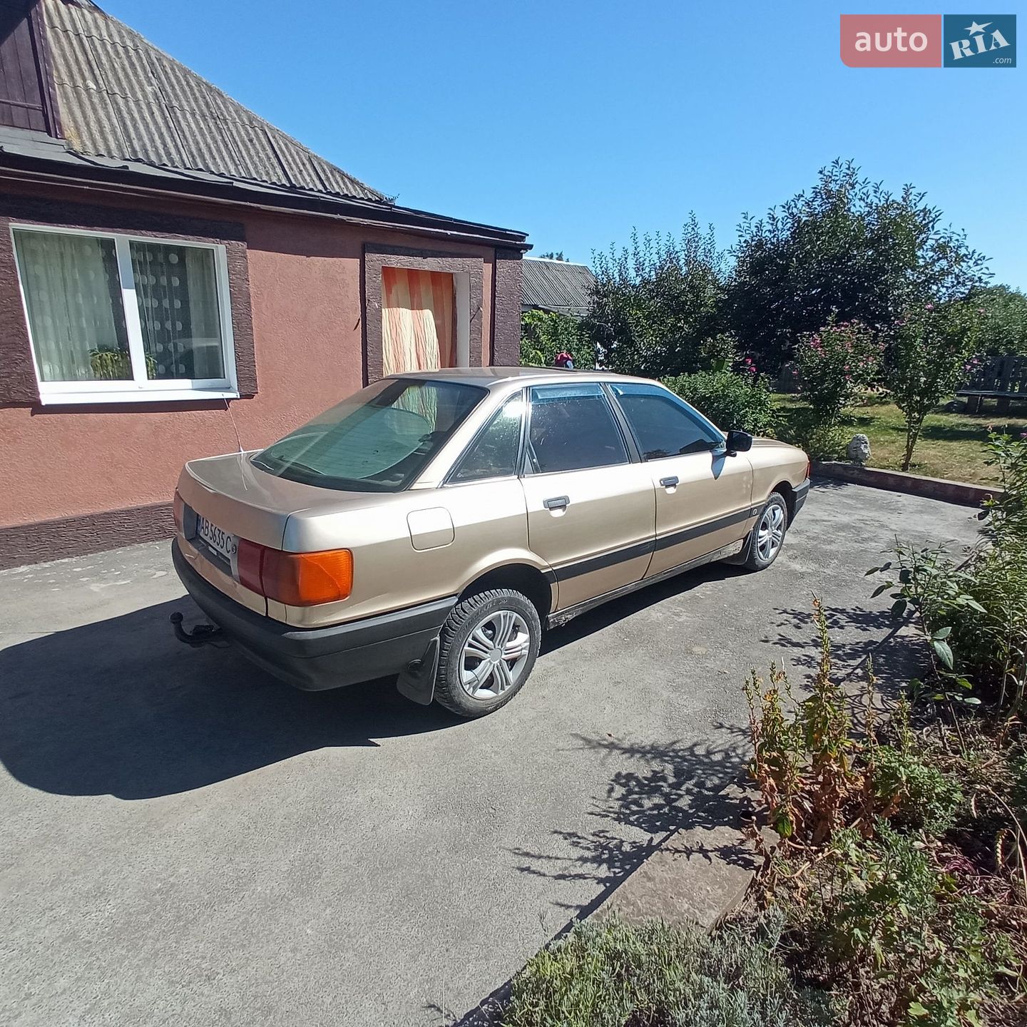 Audi 80 1988 VIN WAUZZZ89ZJA392777 фото оголошення 2 з 26
