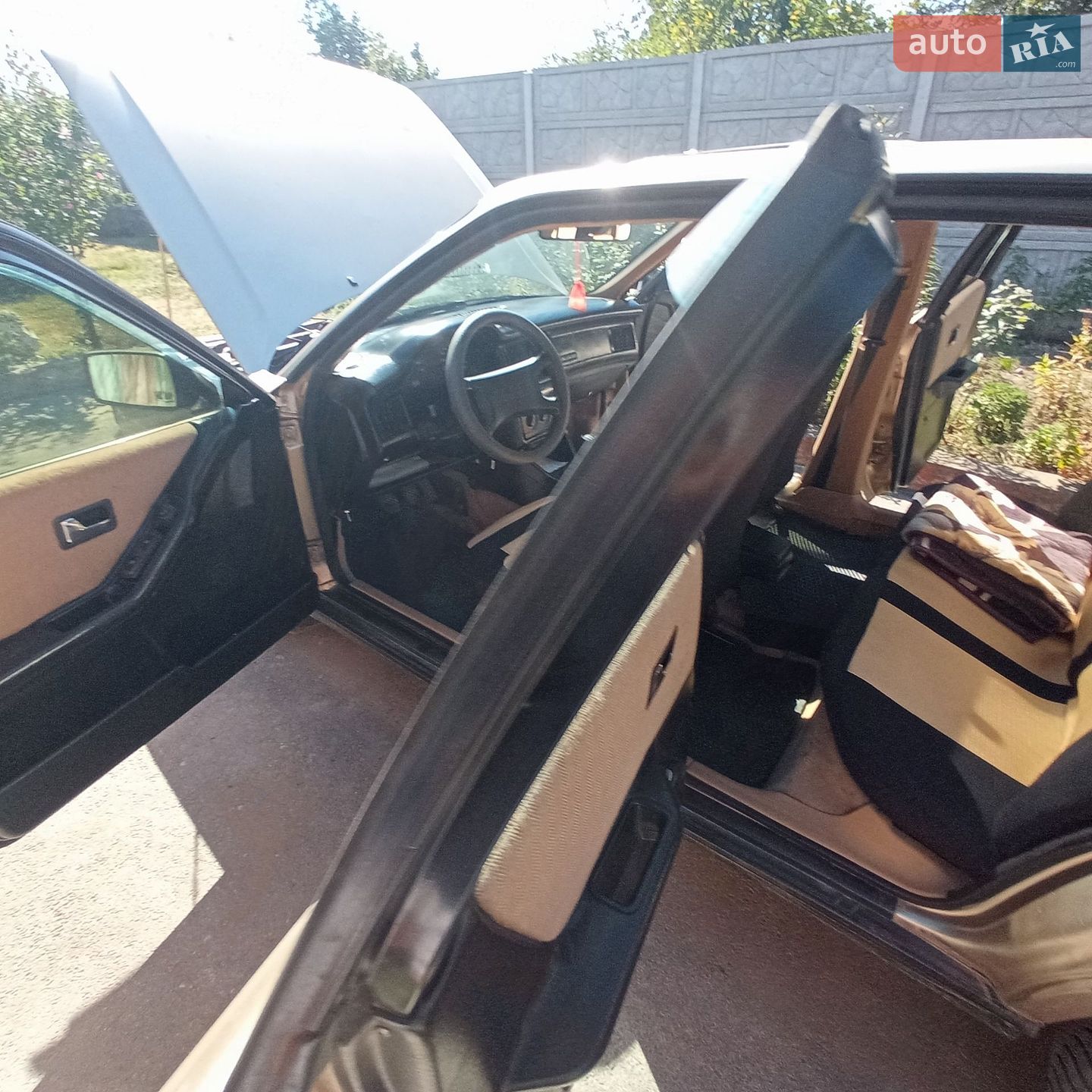 Audi 80 1988 VIN WAUZZZ89ZJA392777 фото оголошення 17 з 26
