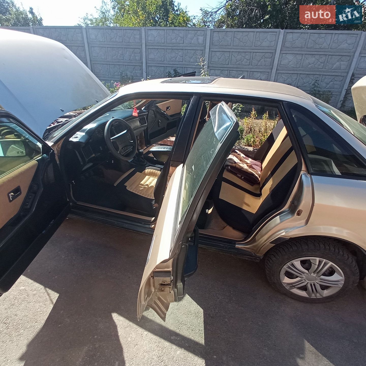 Audi 80 1988 VIN WAUZZZ89ZJA392777 фото оголошення 13 з 26