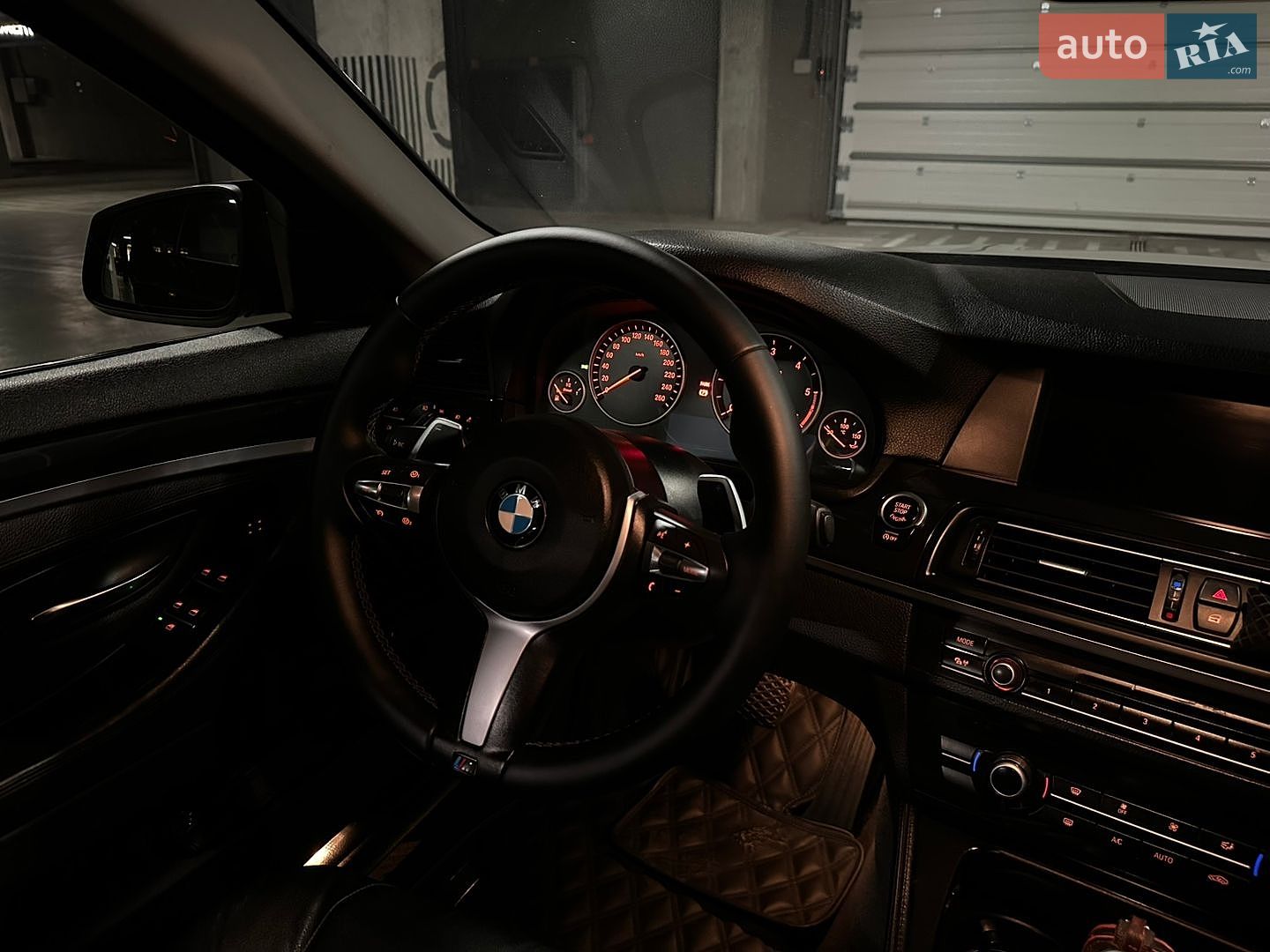 BMW 5 Series 2012 VIN WBAFW11000DY51413 фото оголошення 10 з 26