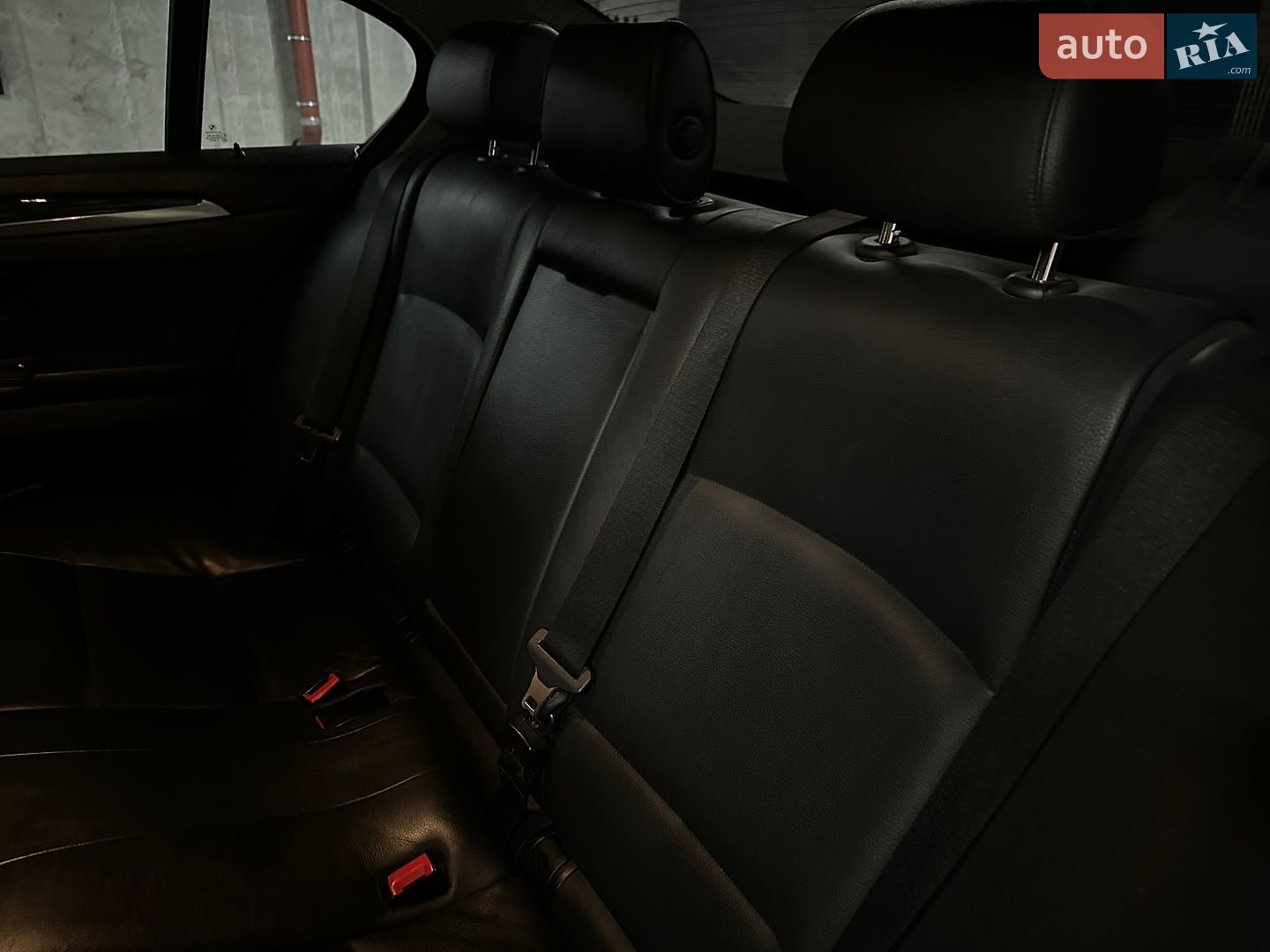 BMW 5 Series 2012 VIN WBAFW11000DY51413 фото оголошення 21 з 26