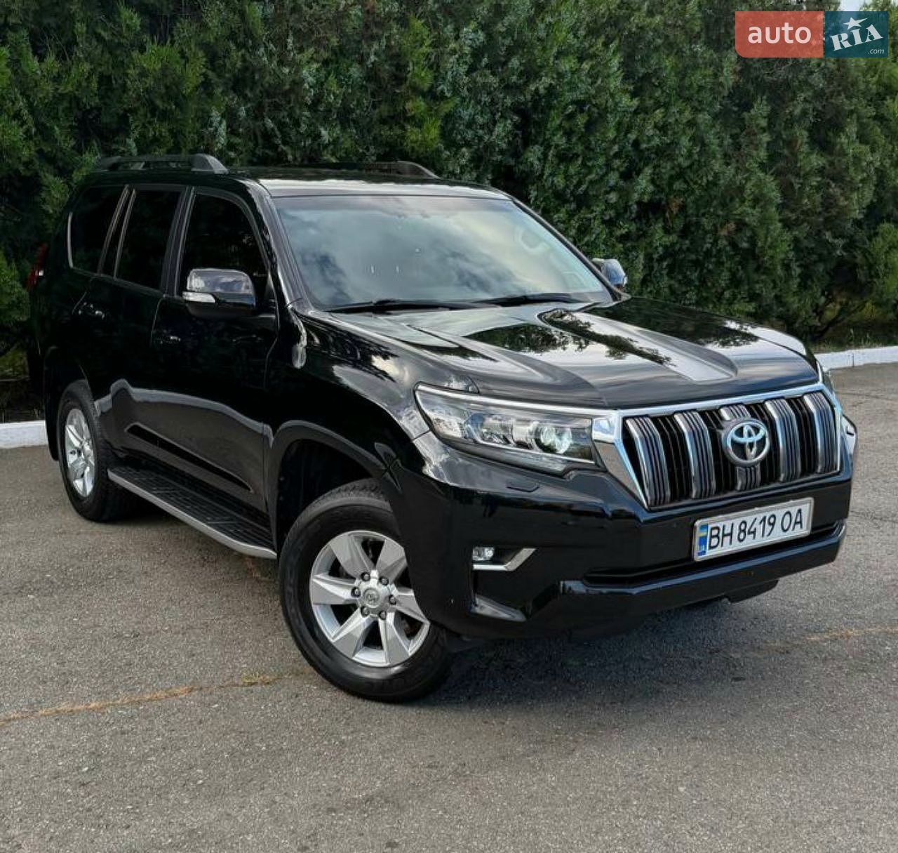 Toyota Land Cruiser Prado 2020 VIN JTEBU3FJ00K191904 фото оголошення 4 з 32