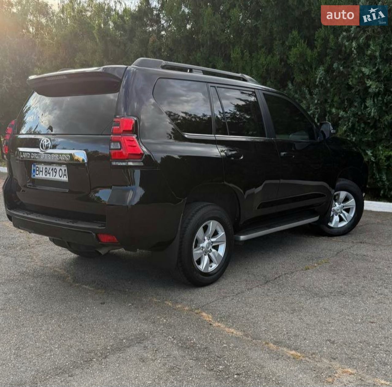 Toyota Land Cruiser Prado 2020 VIN JTEBU3FJ00K191904 фото оголошення 12 з 32