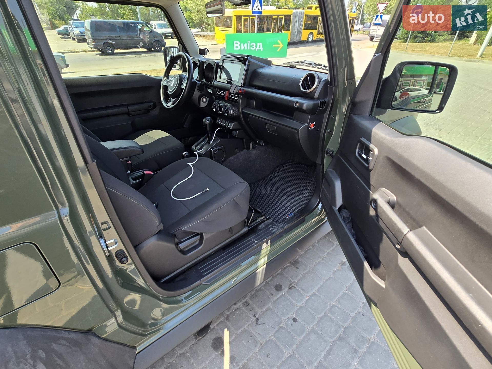 Suzuki Jimny 2019 VIN JSAGJB74V00119566 фото оголошення 12 з 21
