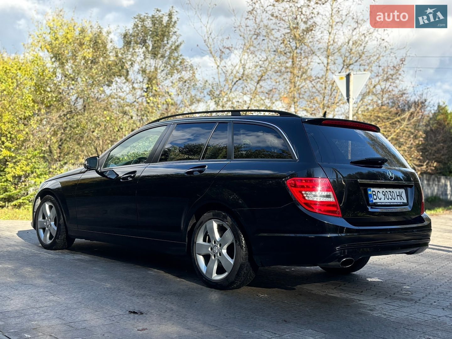 Mercedes-Benz C-Class 2013 VIN WDD2042031G251758 фото оголошення 10 з 20