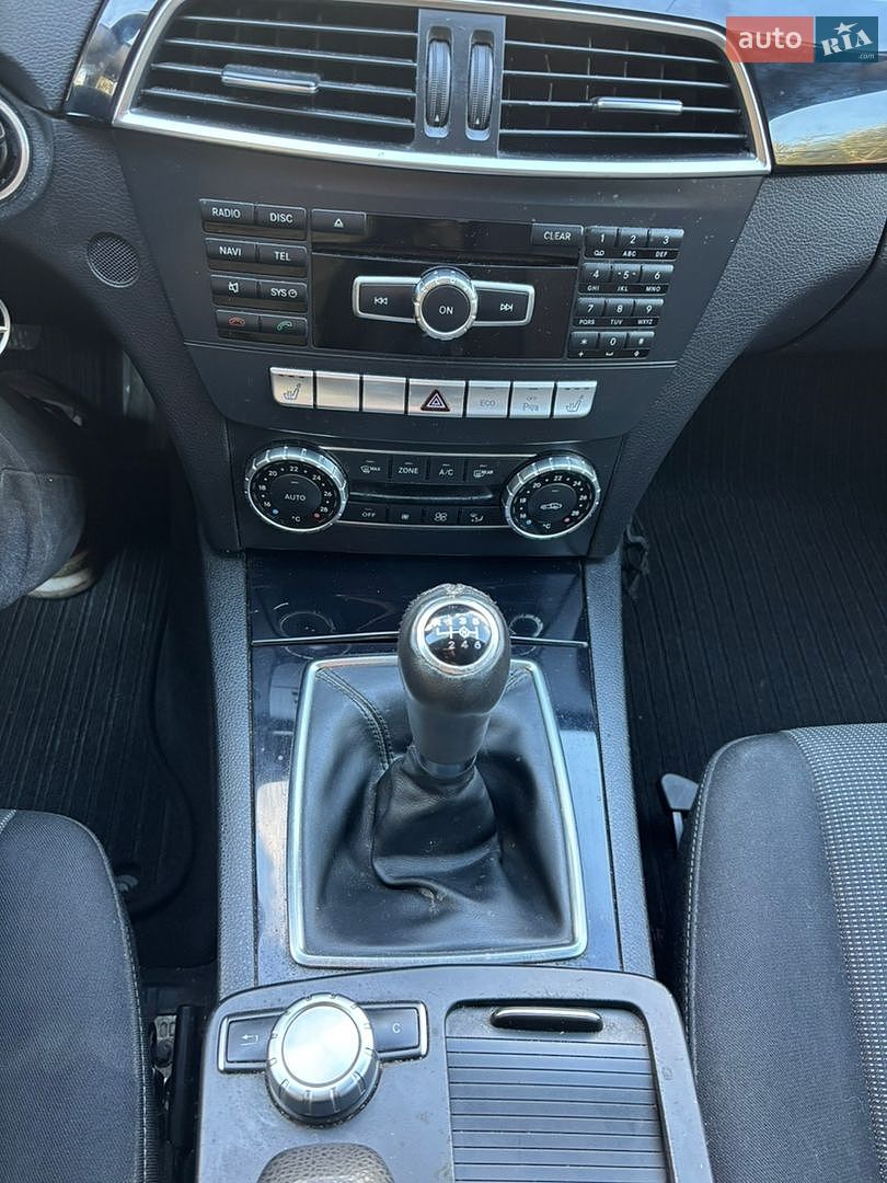 Mercedes-Benz C-Class 2013 VIN WDD2042031G251758 фото оголошення 13 з 20