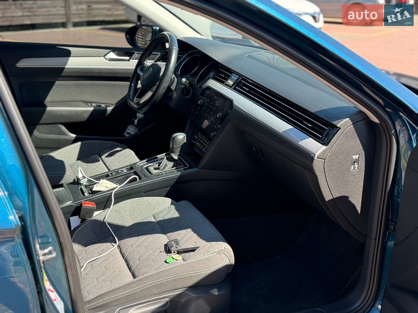 Volkswagen Passat 2023 VIN WVWZZZ3CZPE032119 фото оголошення 9 з 12