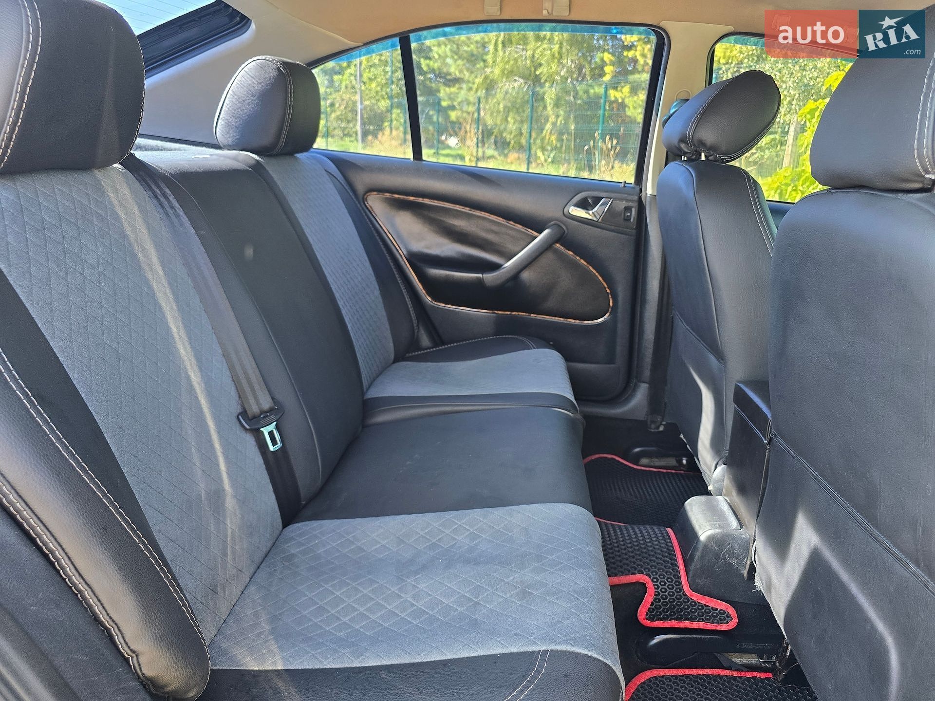 Skoda Octavia 2007 VIN TMBDX41U68B011414 фото оголошення 39 з 48