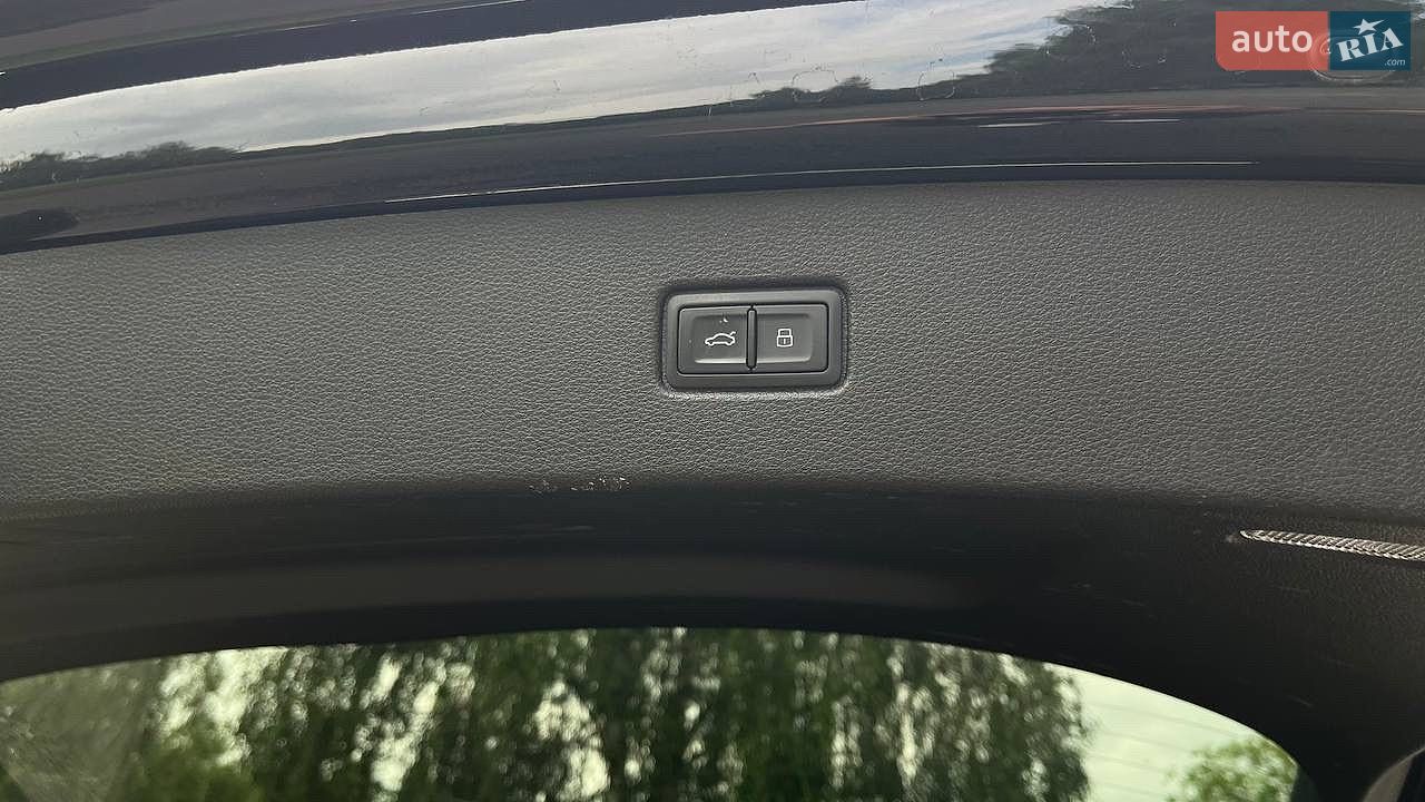 Audi Q7 2017 VIN WA1LAAF71HD059643 фото оголошення 35 з 53
