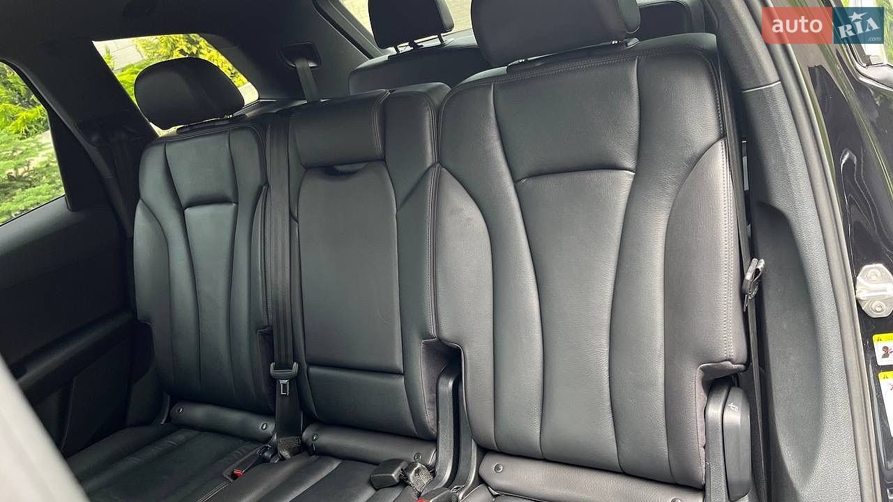 Audi Q7 2017 VIN WA1LAAF71HD059643 фото оголошення 46 з 53