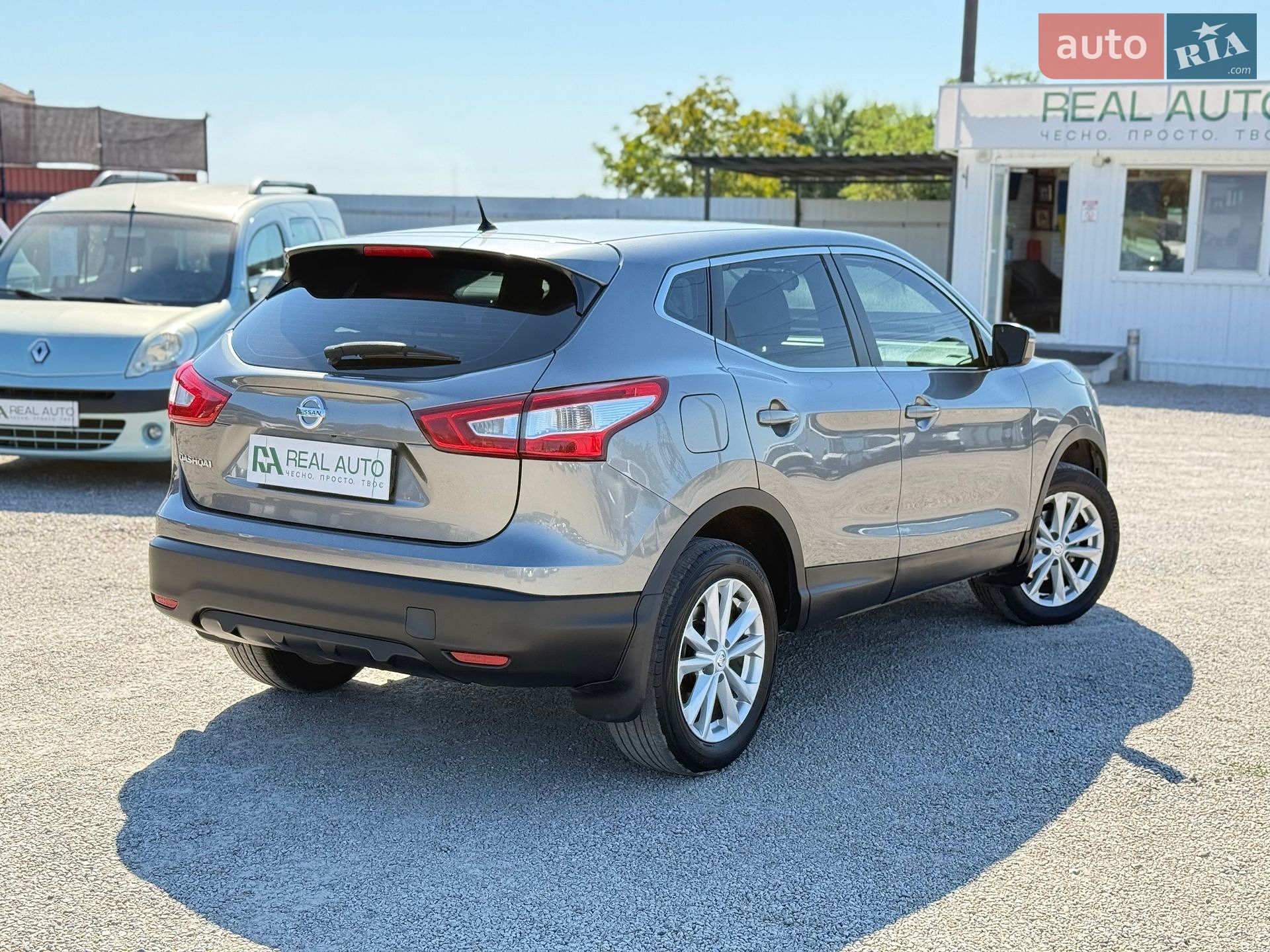 Nissan Qashqai 2016 VIN SJNFBNJ11U1828258 фото оголошення 3 з 30