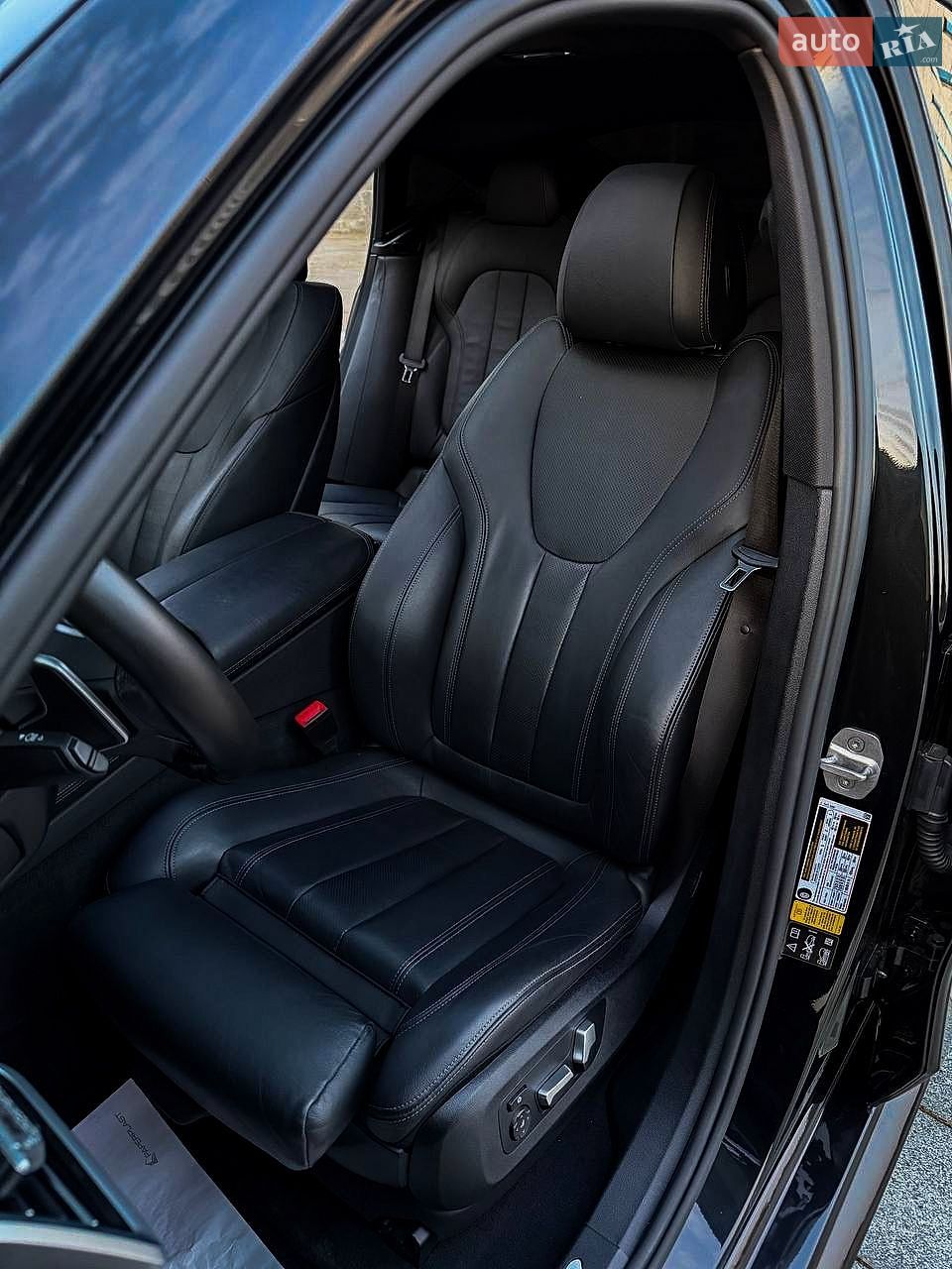 BMW X6 2020 VIN 5UXCY6C00L9D11899 фото оголошення 23 з 49