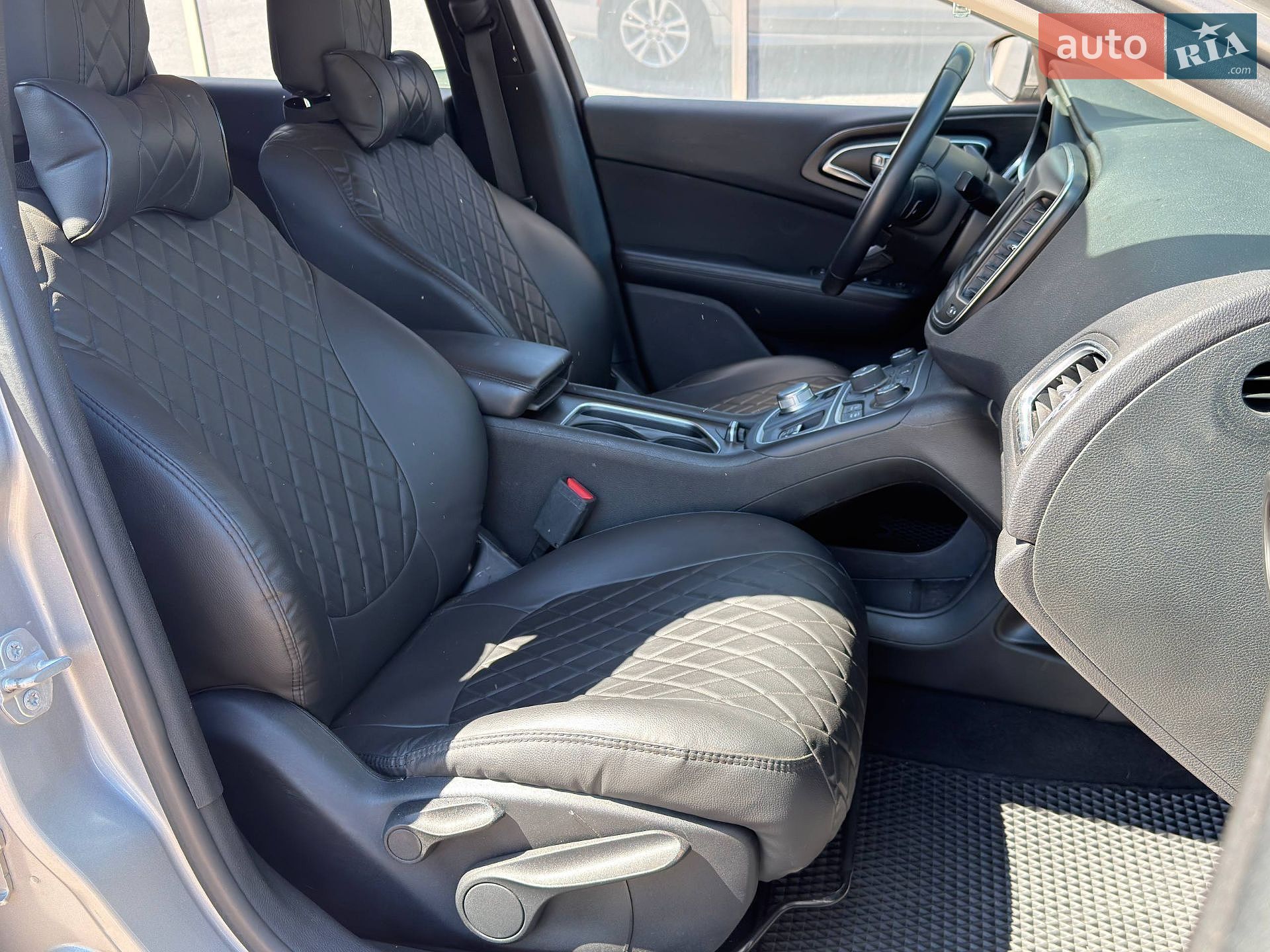 Chrysler 200 2016 VIN 1C3CCCFB2HN501599 фото оголошення 15 з 24