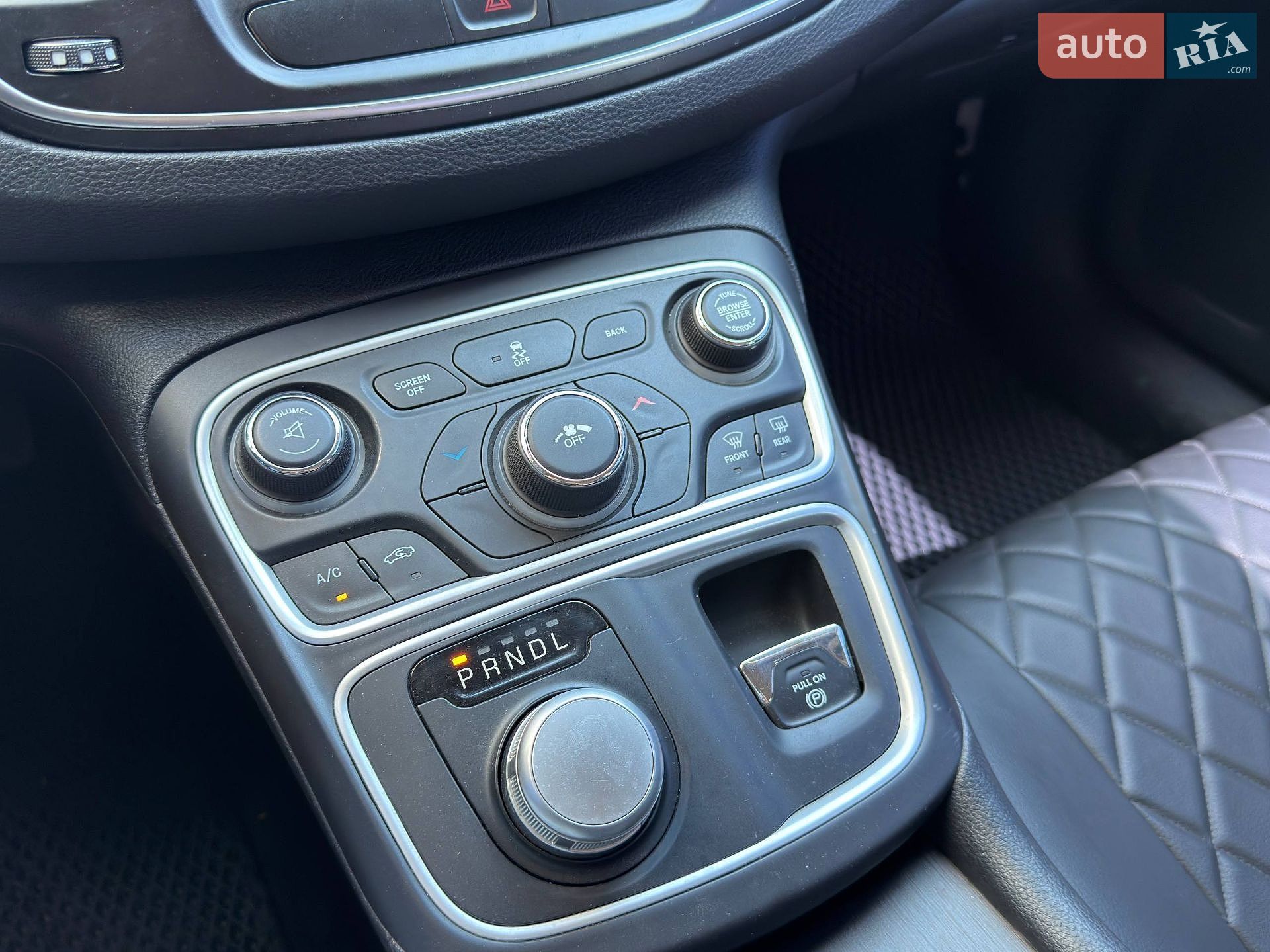 Chrysler 200 2016 VIN 1C3CCCFB2HN501599 фото оголошення 20 з 24