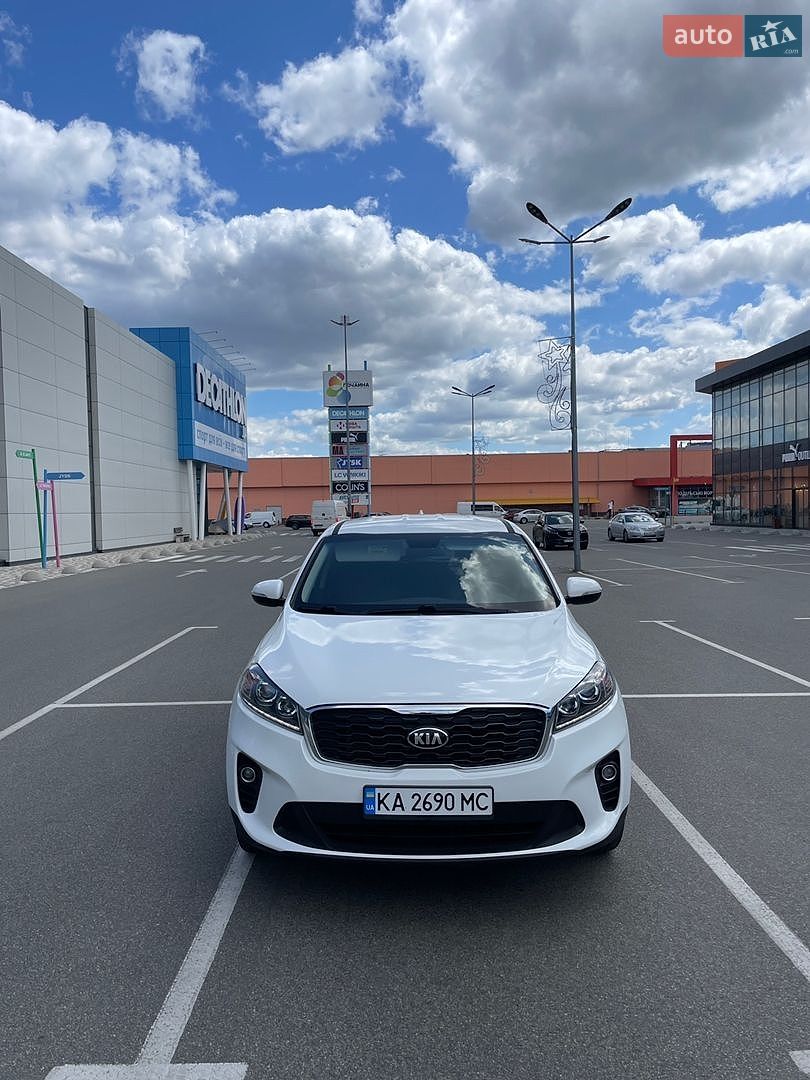 Kia Sorento 2018 VIN 5XYPG4A58KG469443 фото оголошення 3 з 21