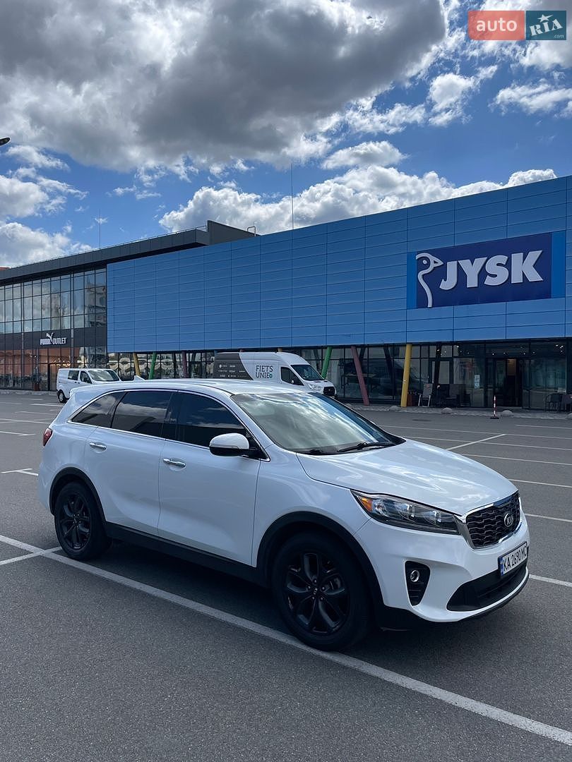 Kia Sorento 2018 VIN 5XYPG4A58KG469443 фото оголошення 4 з 21