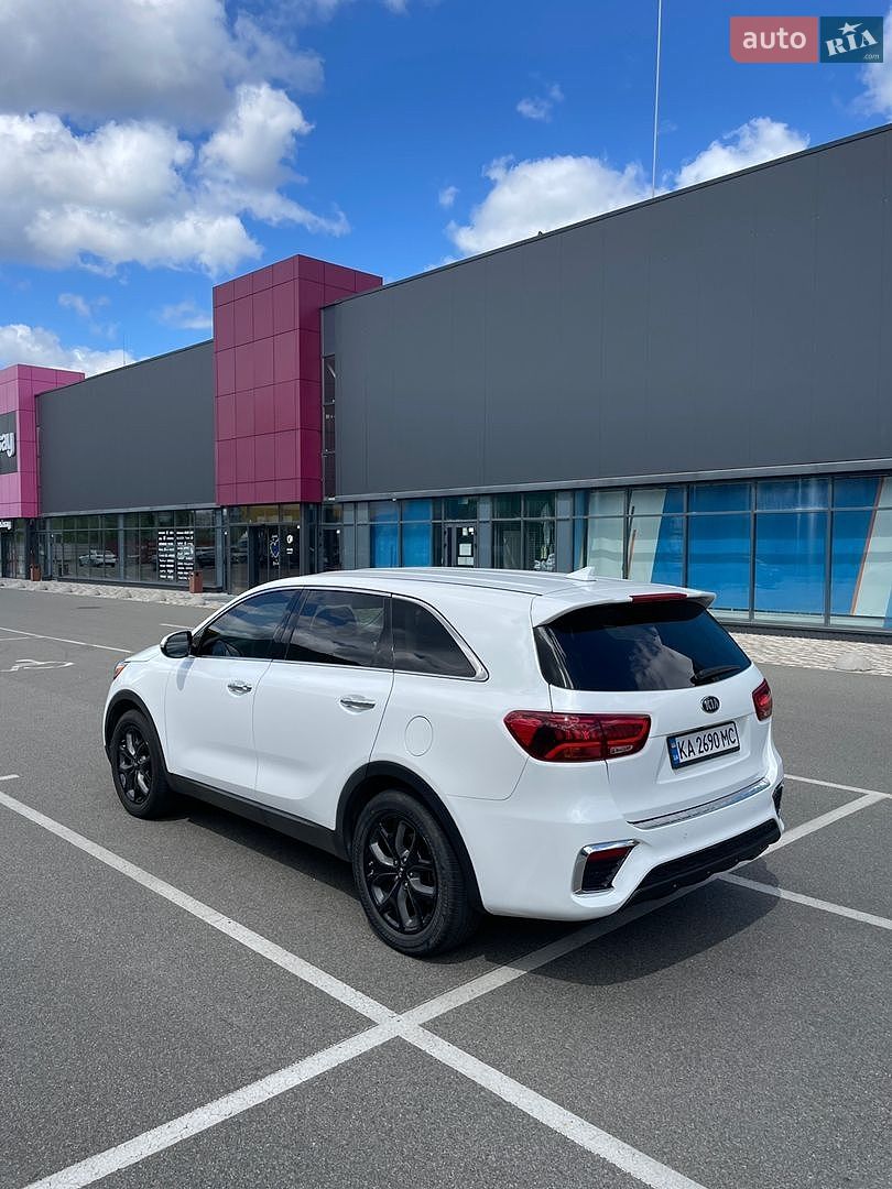 Kia Sorento 2018 VIN 5XYPG4A58KG469443 фото оголошення 6 з 21
