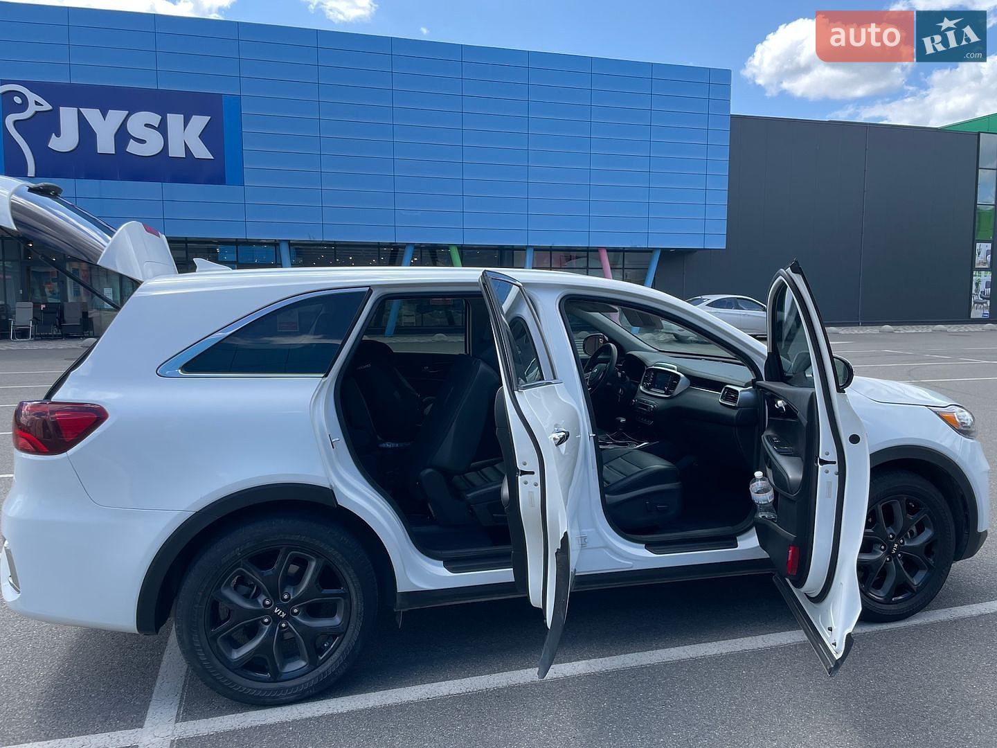 Kia Sorento 2018 VIN 5XYPG4A58KG469443 фото оголошення 12 з 21