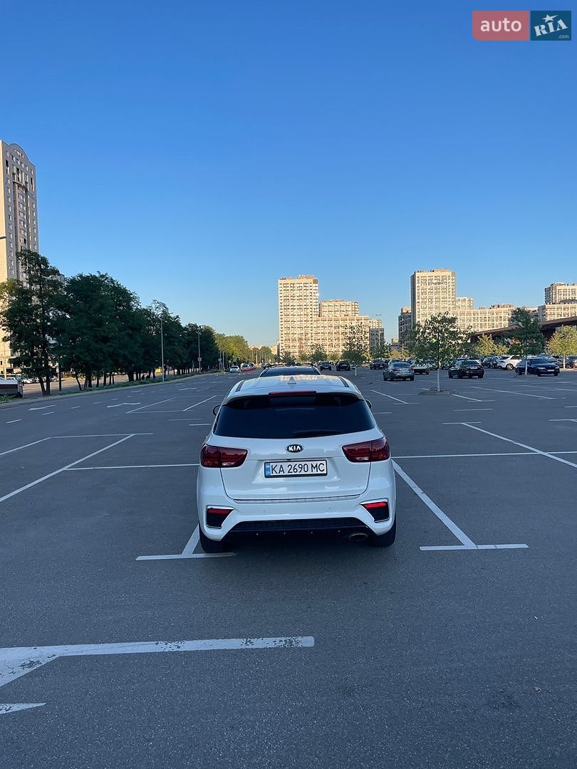 Kia Sorento 2018 VIN 5XYPG4A58KG469443 фото оголошення 18 з 21