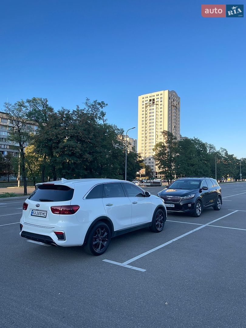 Kia Sorento 2018 VIN 5XYPG4A58KG469443 фото оголошення 19 з 21