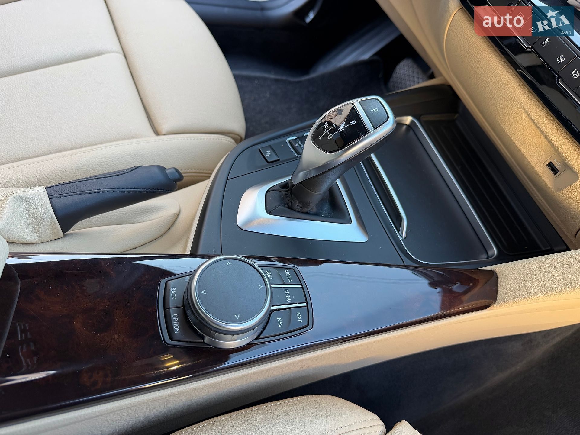 BMW 3 Series 2018 VIN WBA8D9C58JA607503 фото оголошення 17 з 45