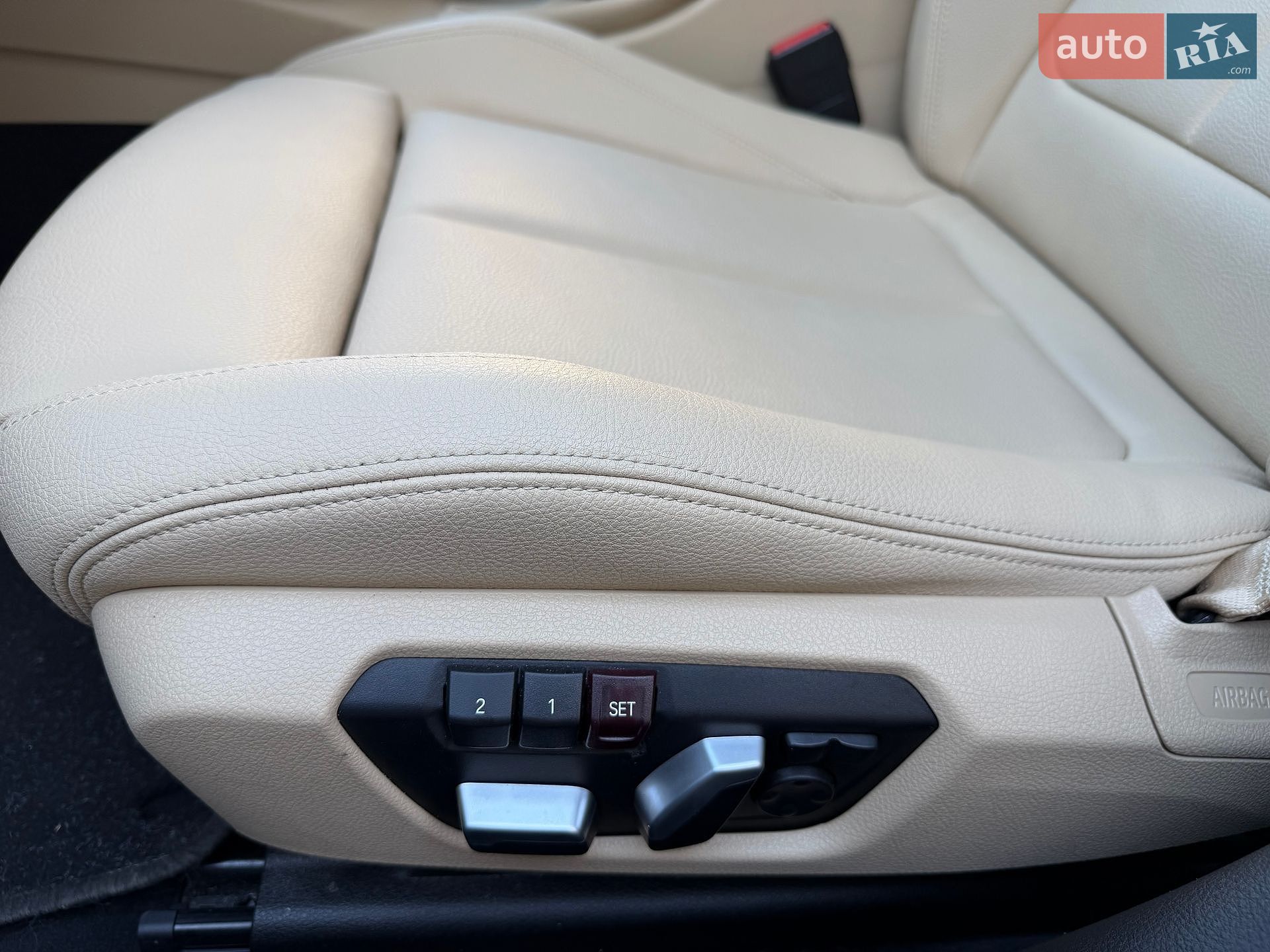 BMW 3 Series 2018 VIN WBA8D9C58JA607503 фото оголошення 27 з 45