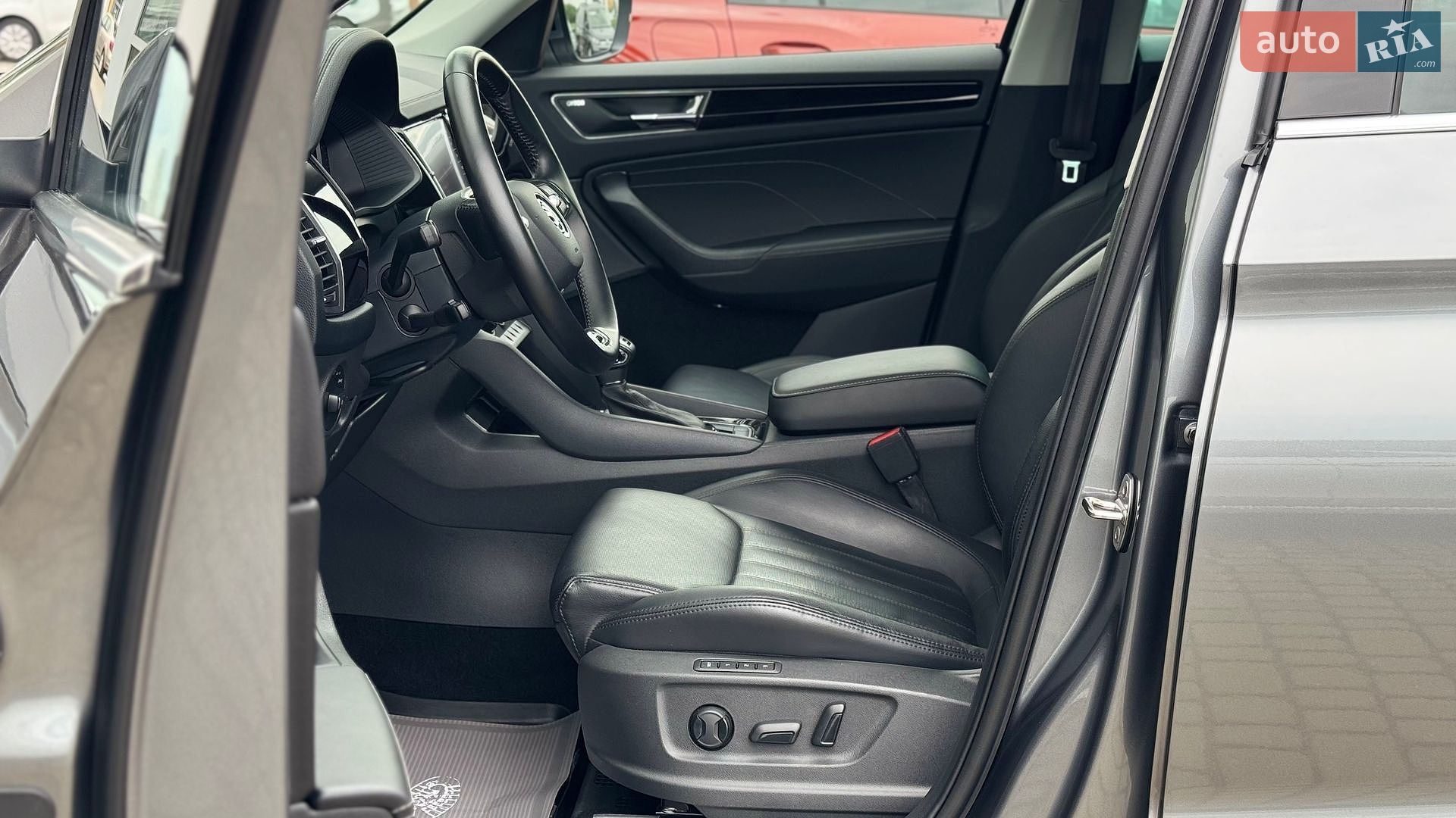 Skoda Kodiaq 2023 VIN TMBLN7NS8PB400887 фото оголошення 31 з 75